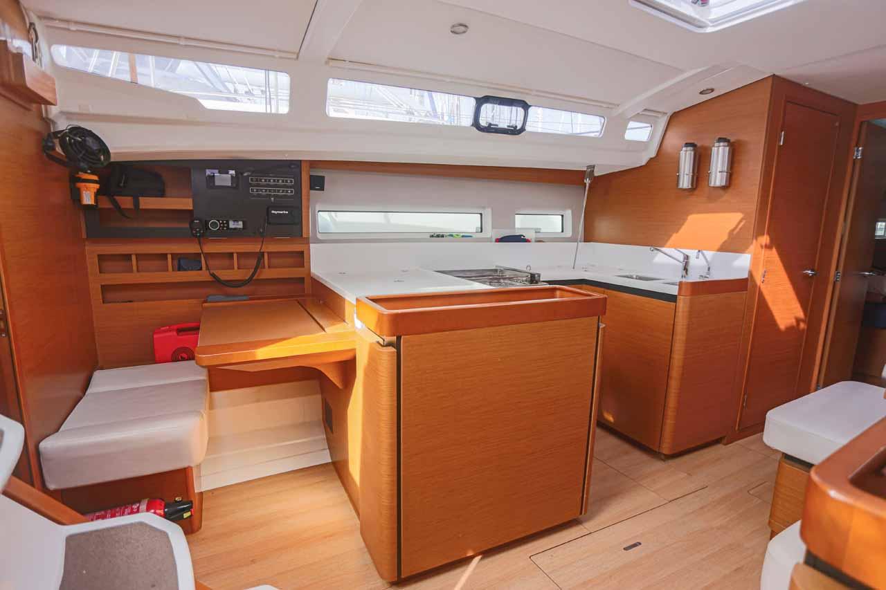 Sun Odyssey 440 - 4 cab., picture 9