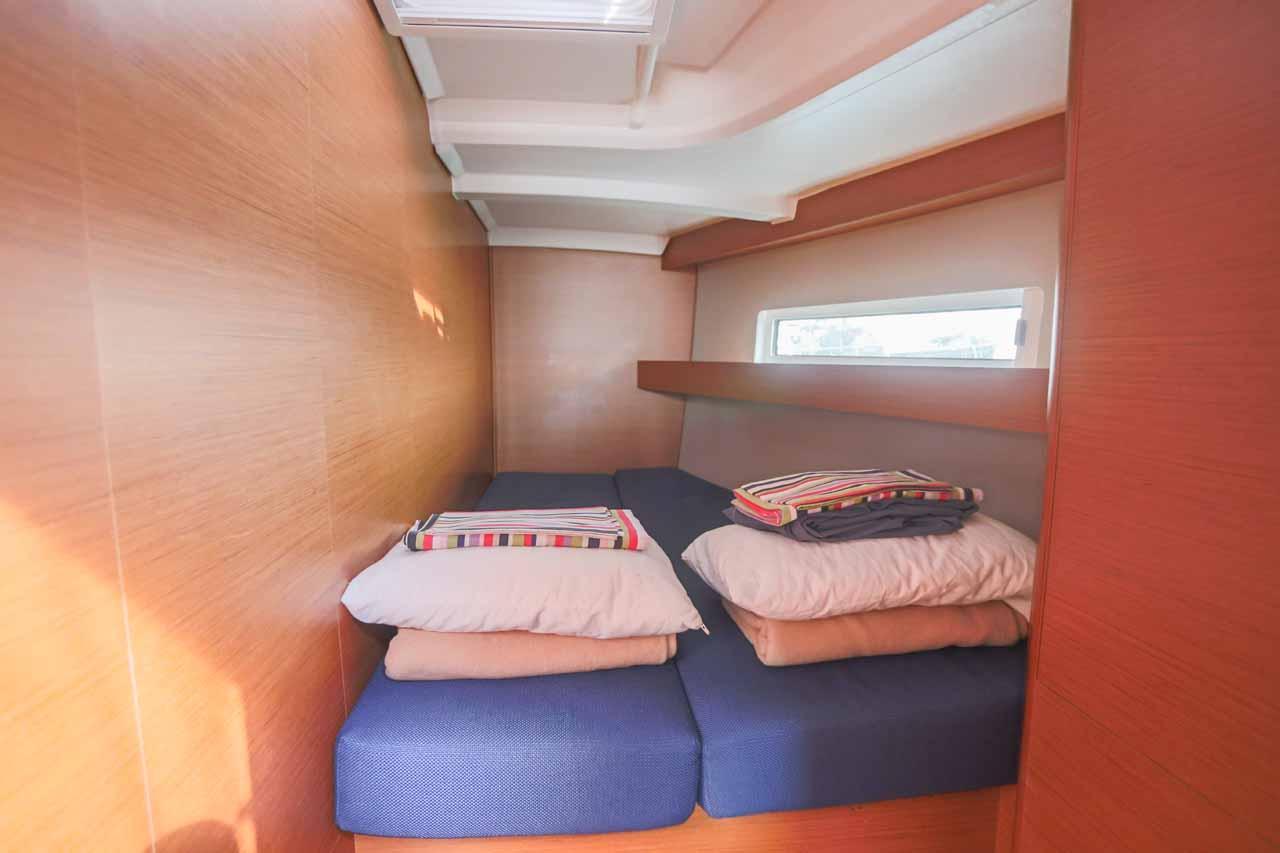 Sun Odyssey 440 - 4 cab., picture 13