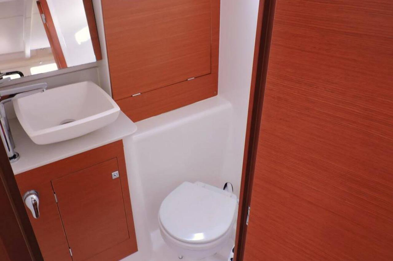 Dufour 360 GL - 3 cab., picture 20