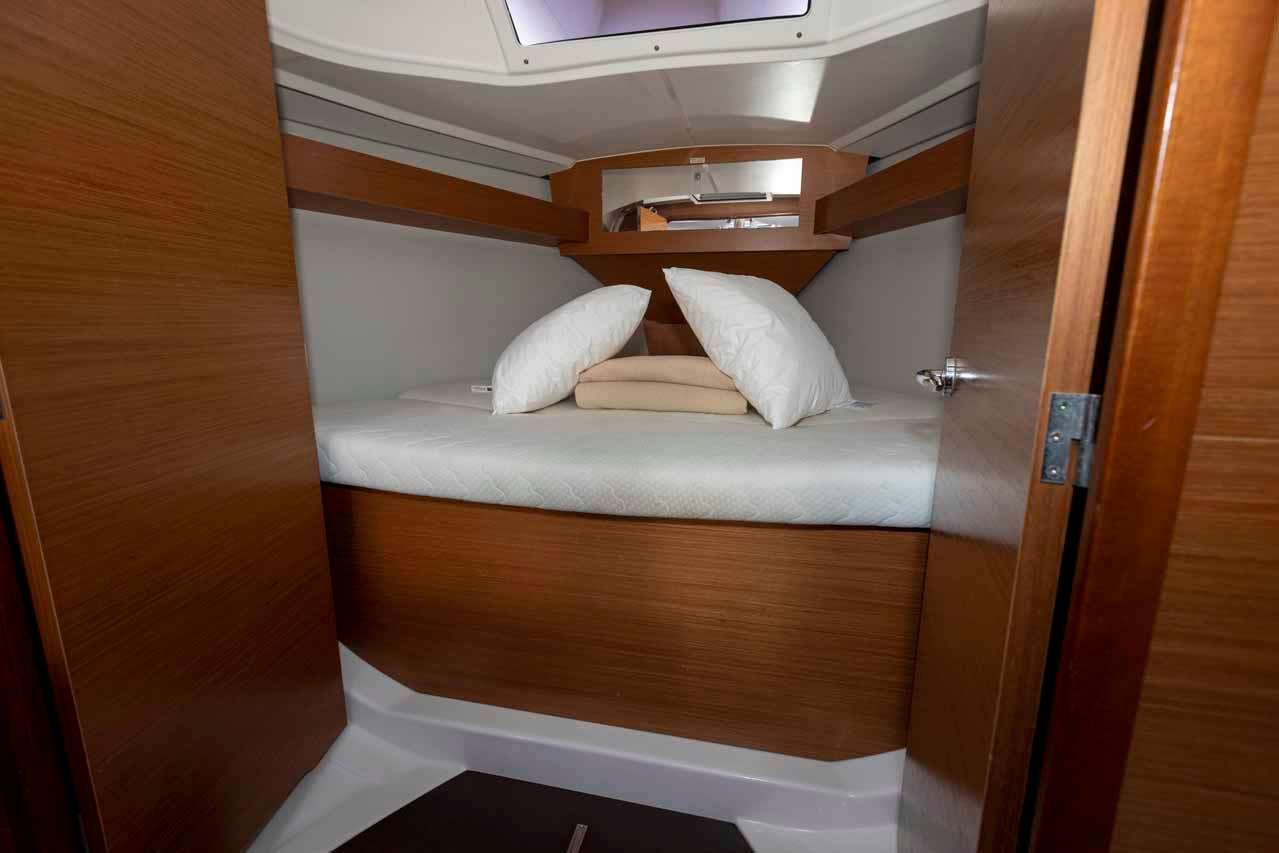 Dufour 360 GL - 3 cab., picture 17