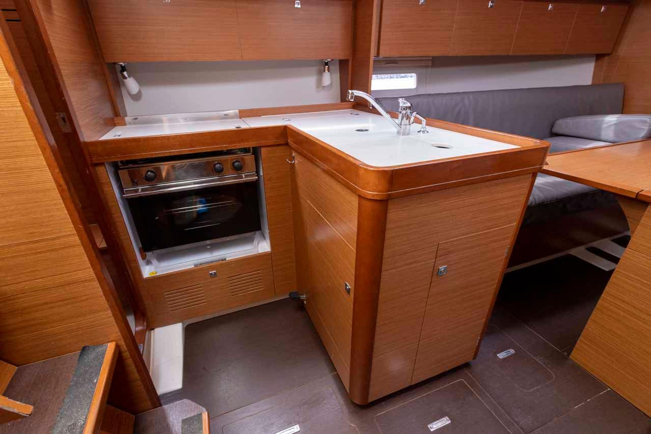 Dufour 360 GL - 3 cab., picture 16