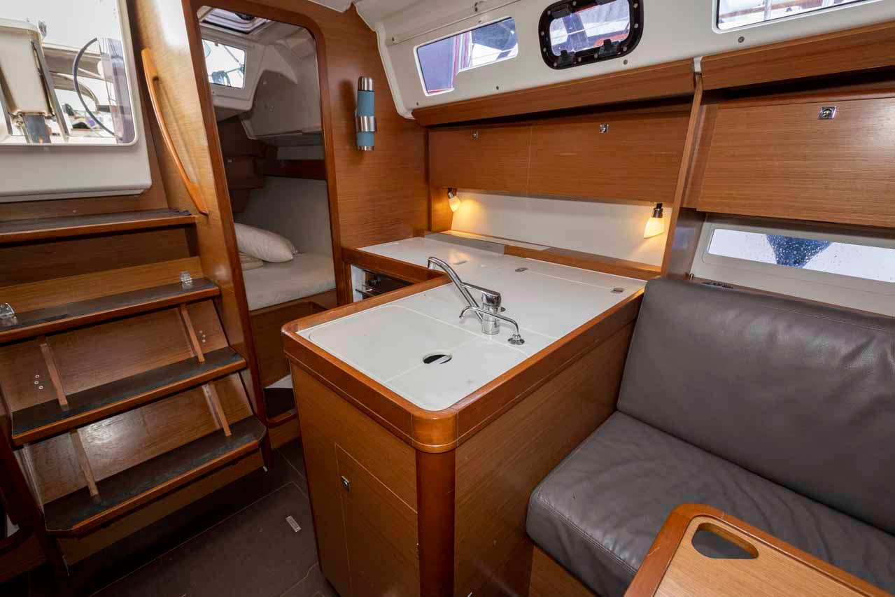 Dufour 360 GL - 3 cab., picture 15