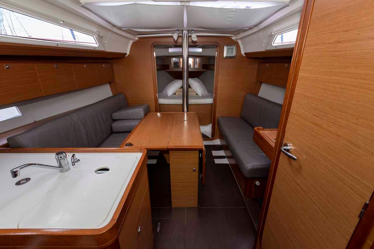 Dufour 360 GL - 3 cab., picture 10