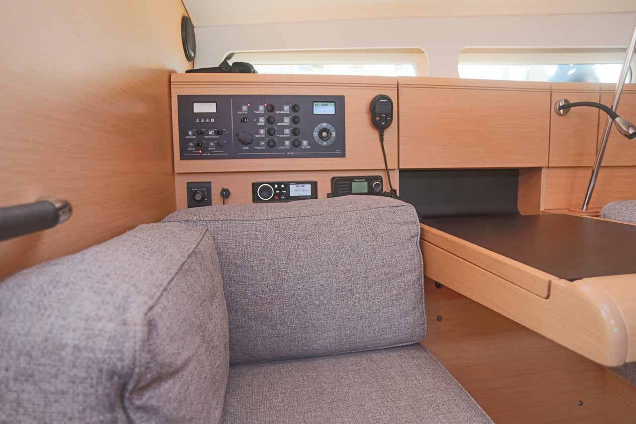 Sun Odyssey 419 - 3 cab., picture 11