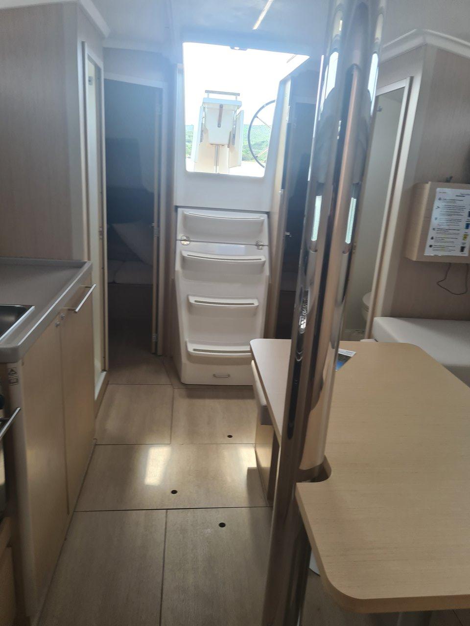 Oceanis 38.1, picture 6