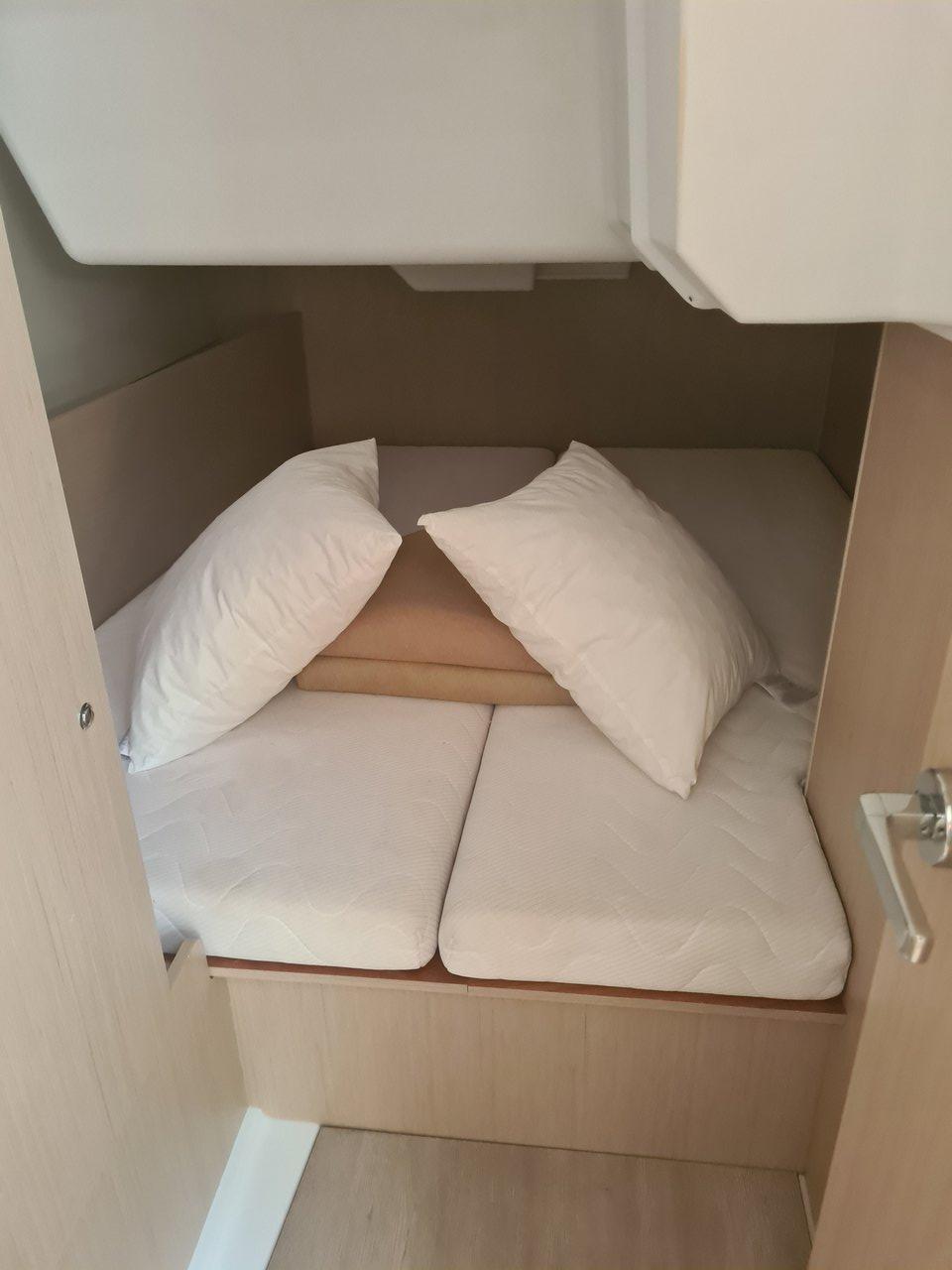 Oceanis 38.1, picture 11