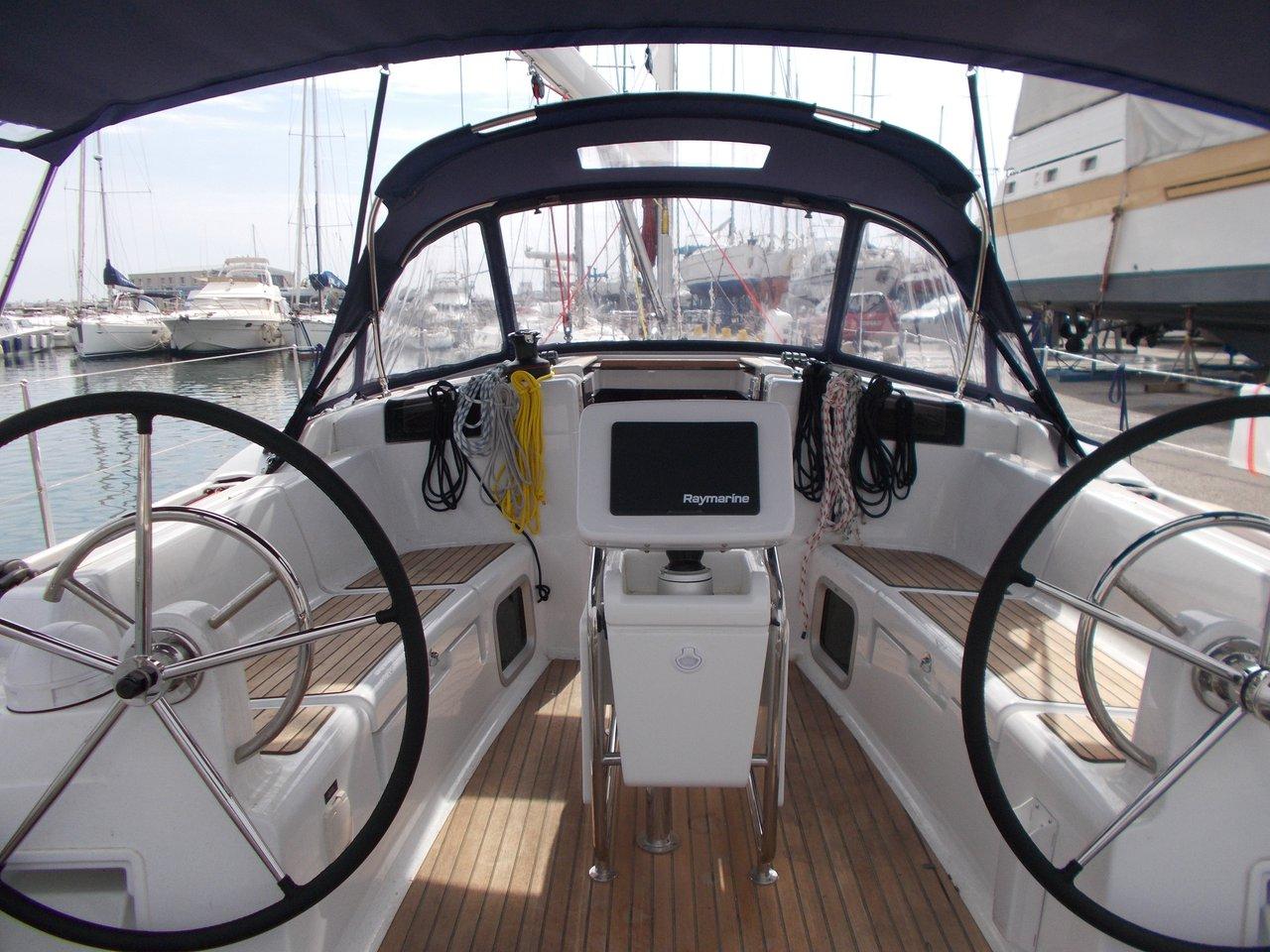 Sun Odyssey 419 - 3 cab., picture 4