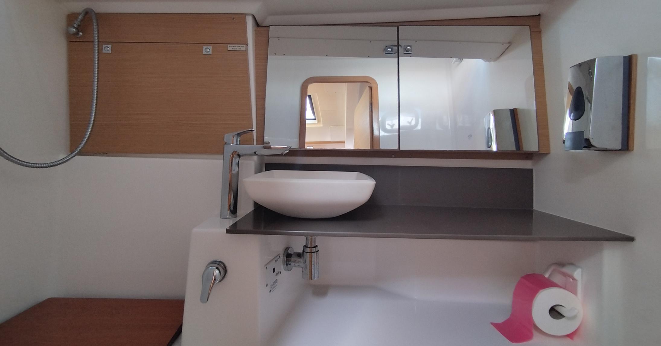 Dufour 460 GL - 5 cab., picture 18