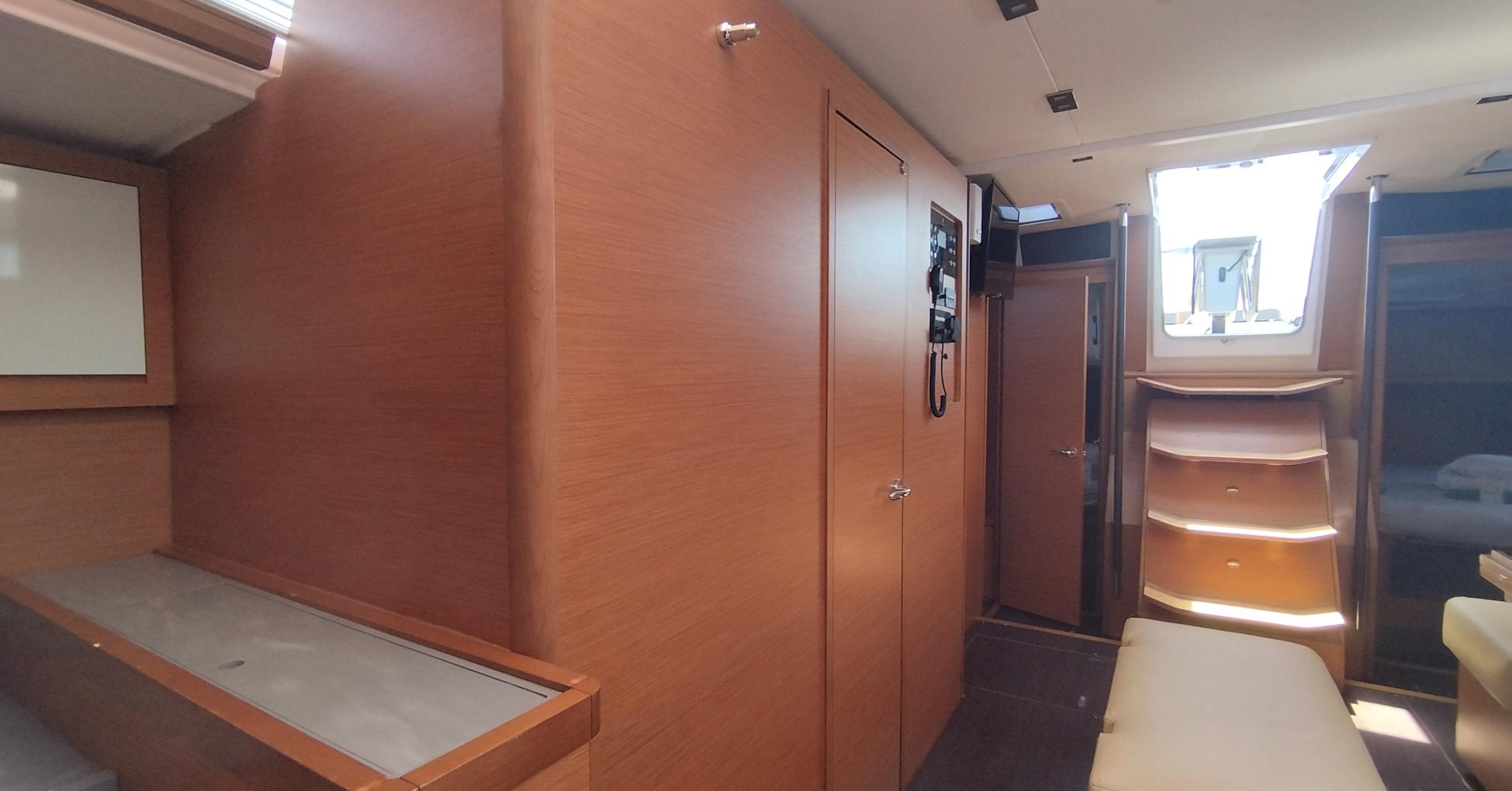 Dufour 530 - 5 + 1 cab., picture 20