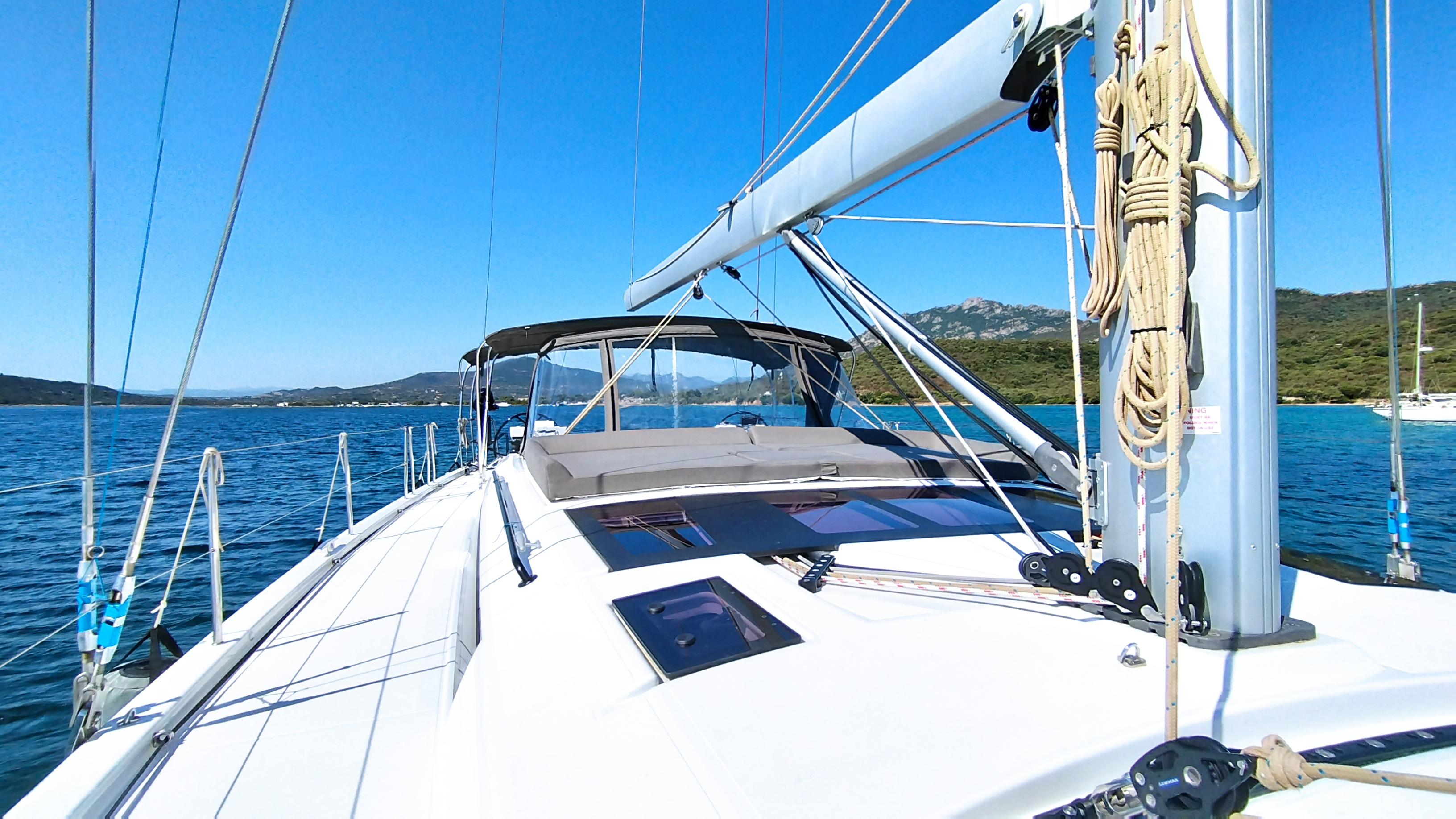 Dufour 530 - 5 + 1 cab., picture 8