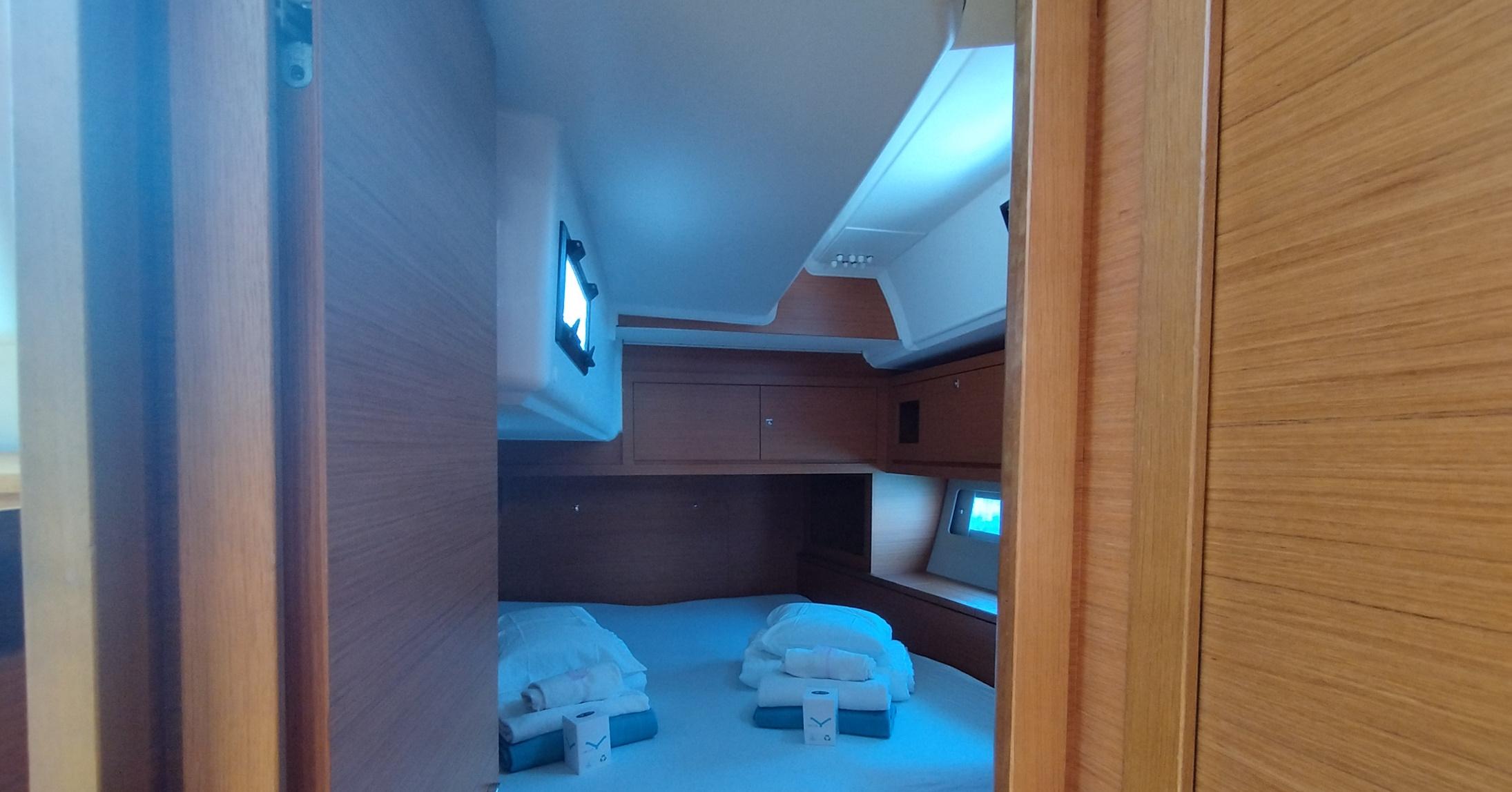 Dufour 530 - 5 + 1 cab., picture 24