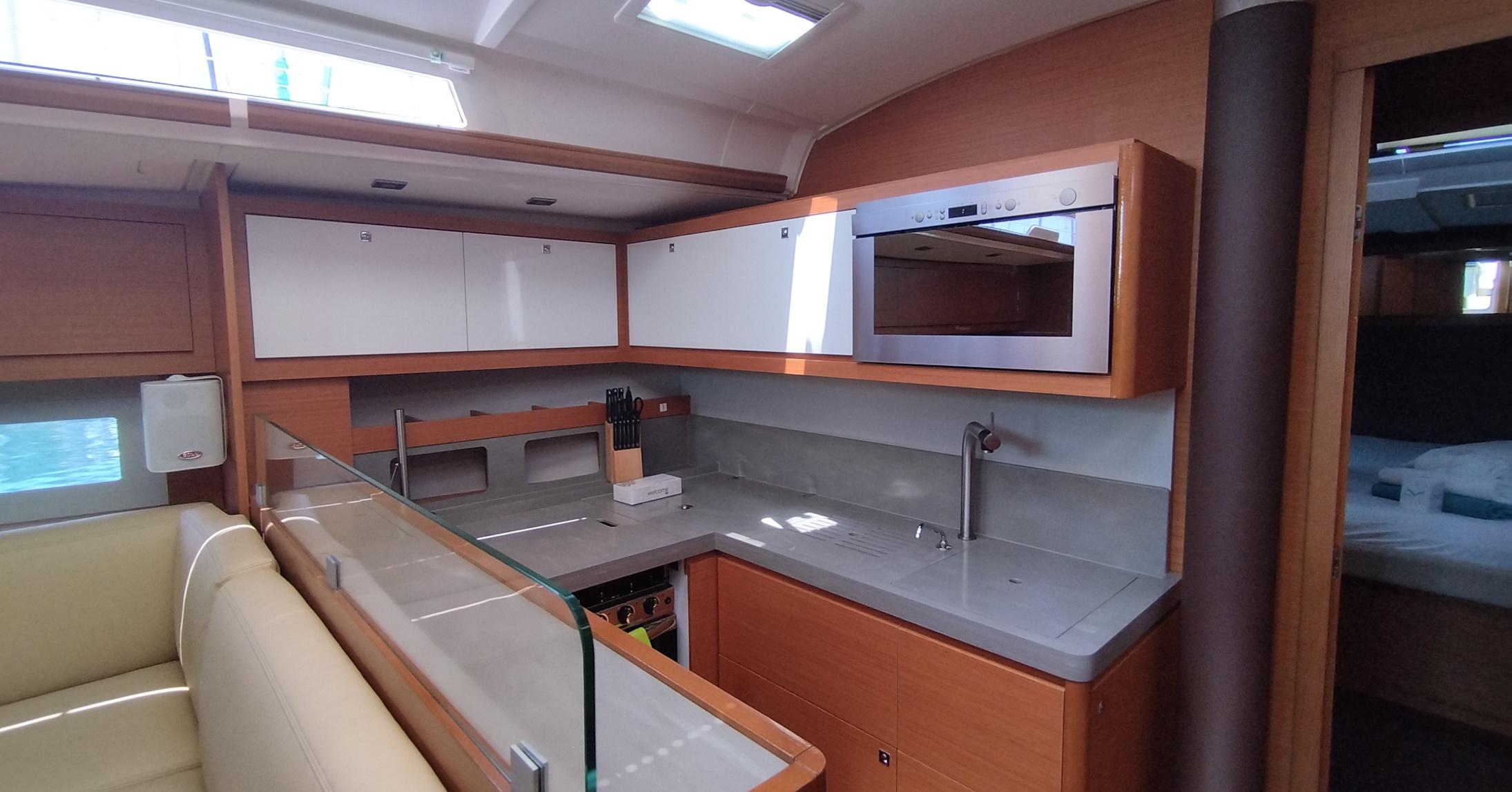 Dufour 530 - 5 + 1 cab., picture 17
