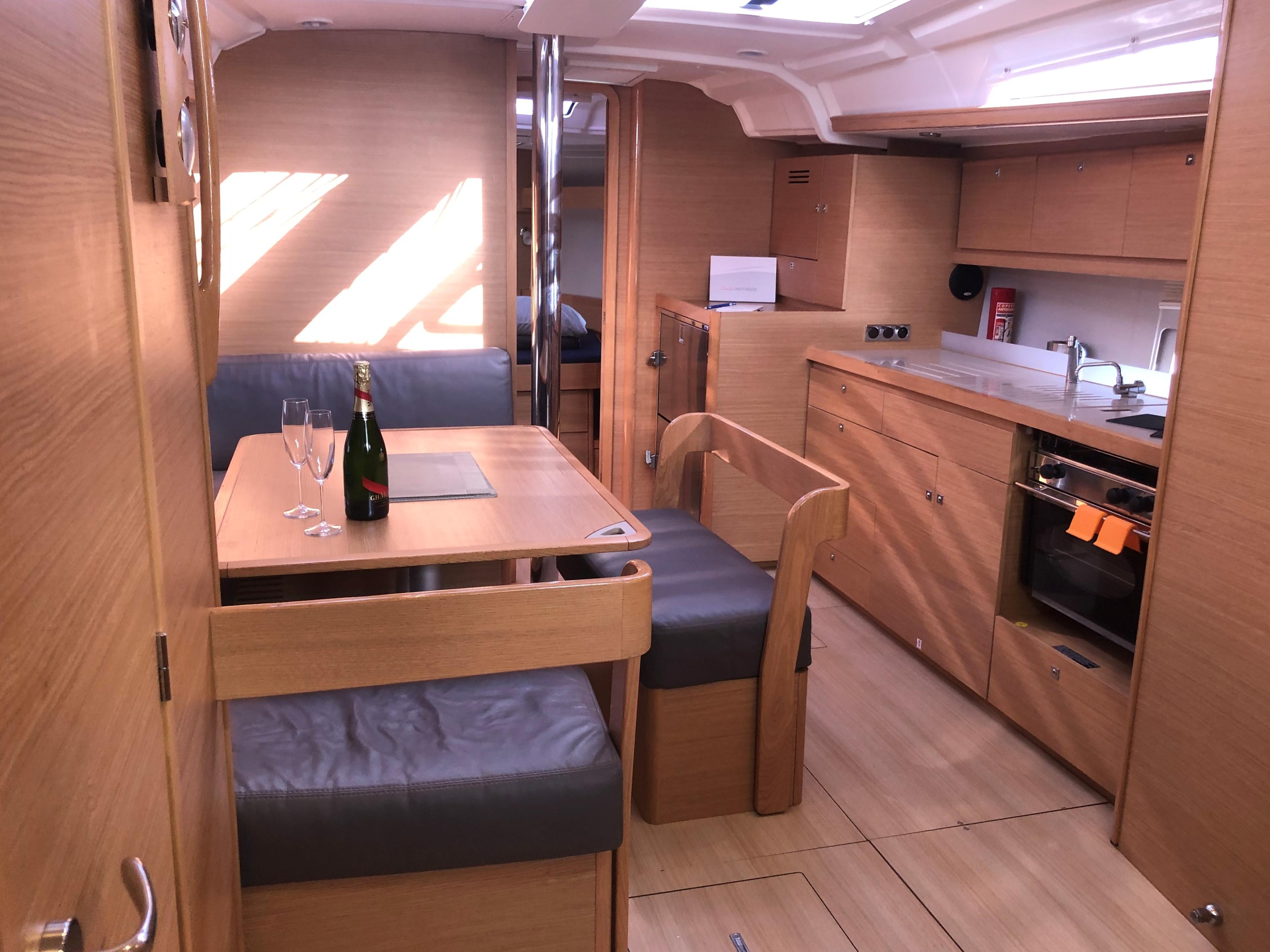Dufour 430, picture 14