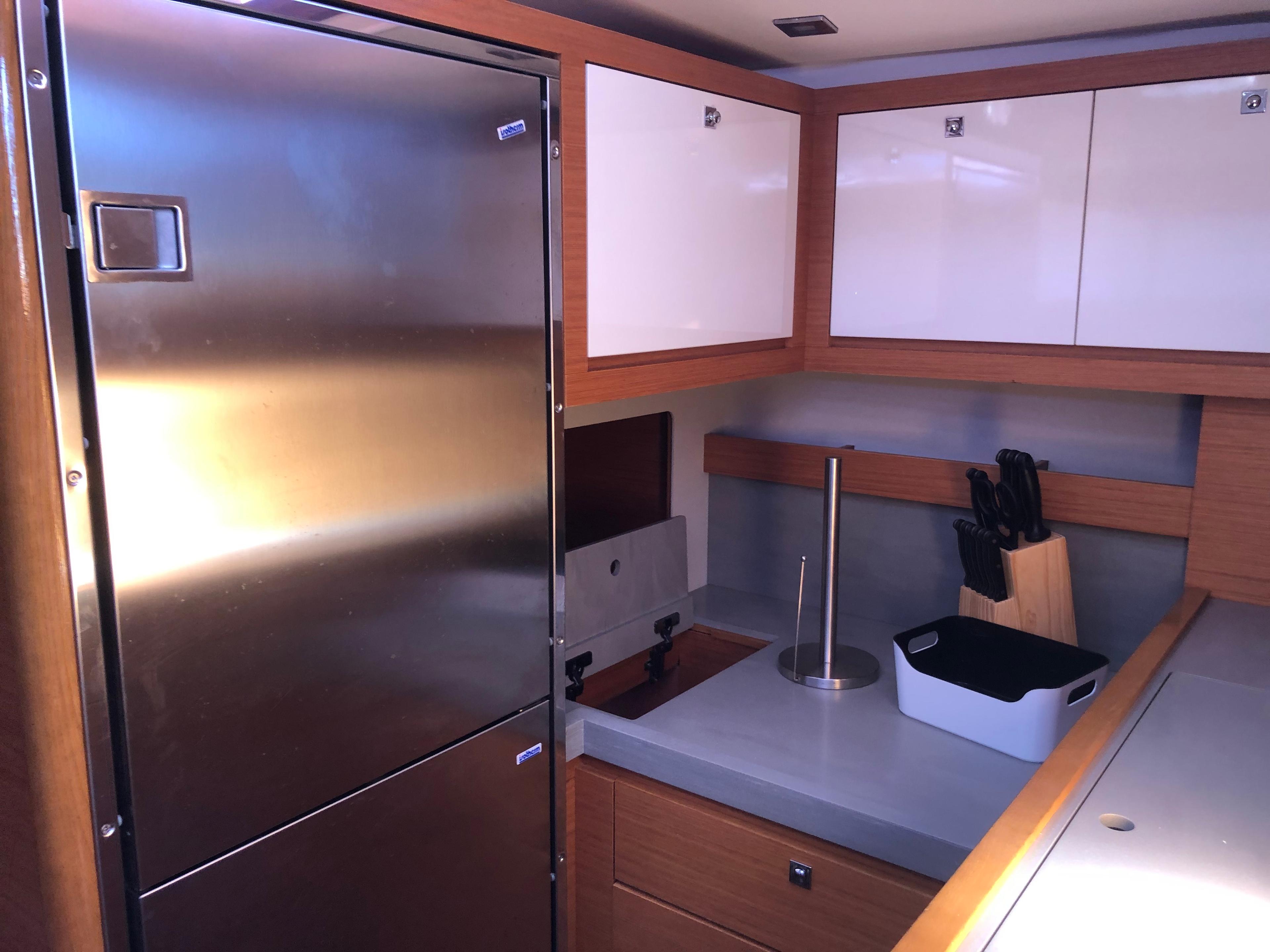 Dufour 530 - 5 + 1 cab., picture 9