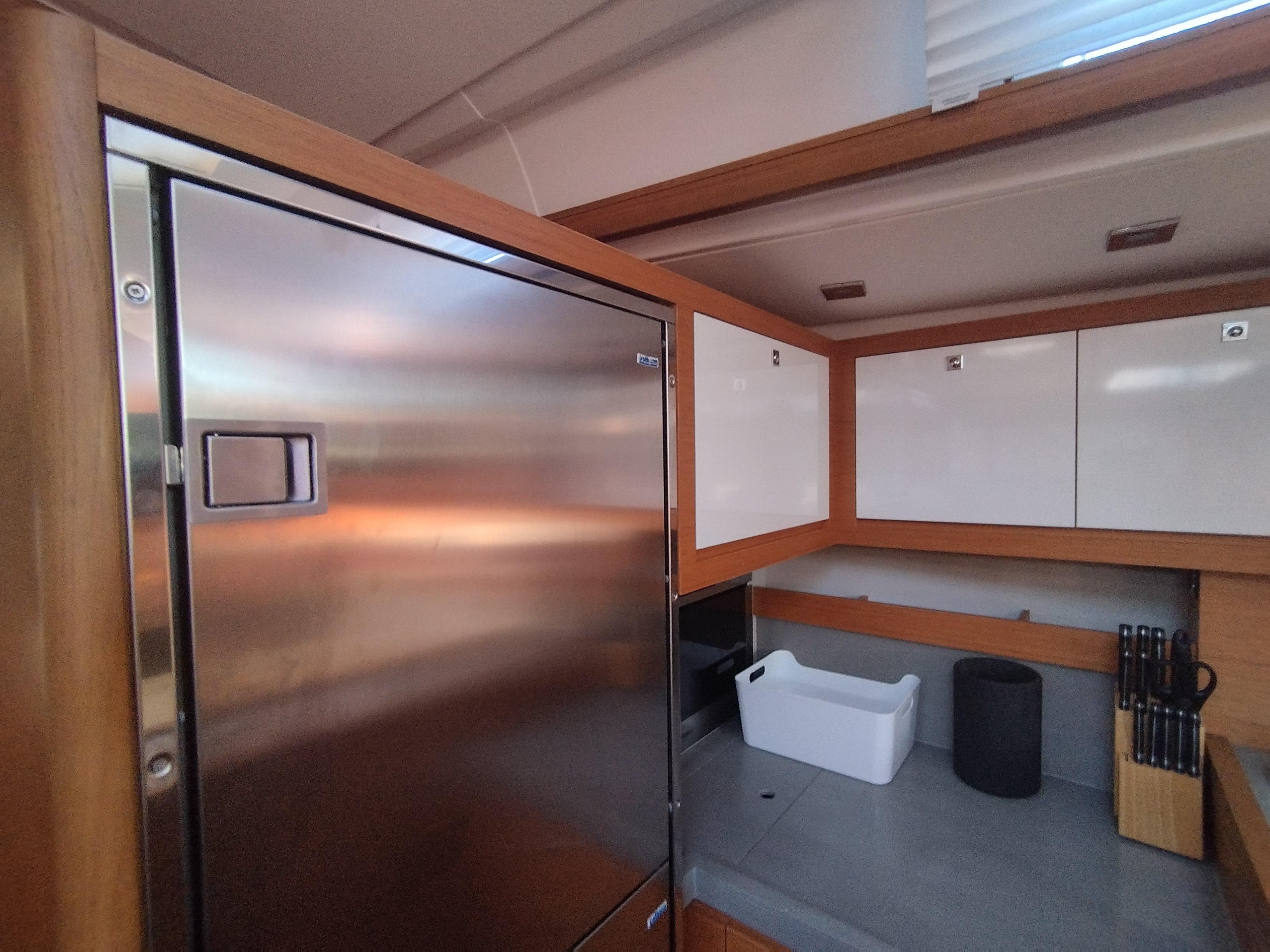 Dufour 530 - 4 + 1 cab., picture 18