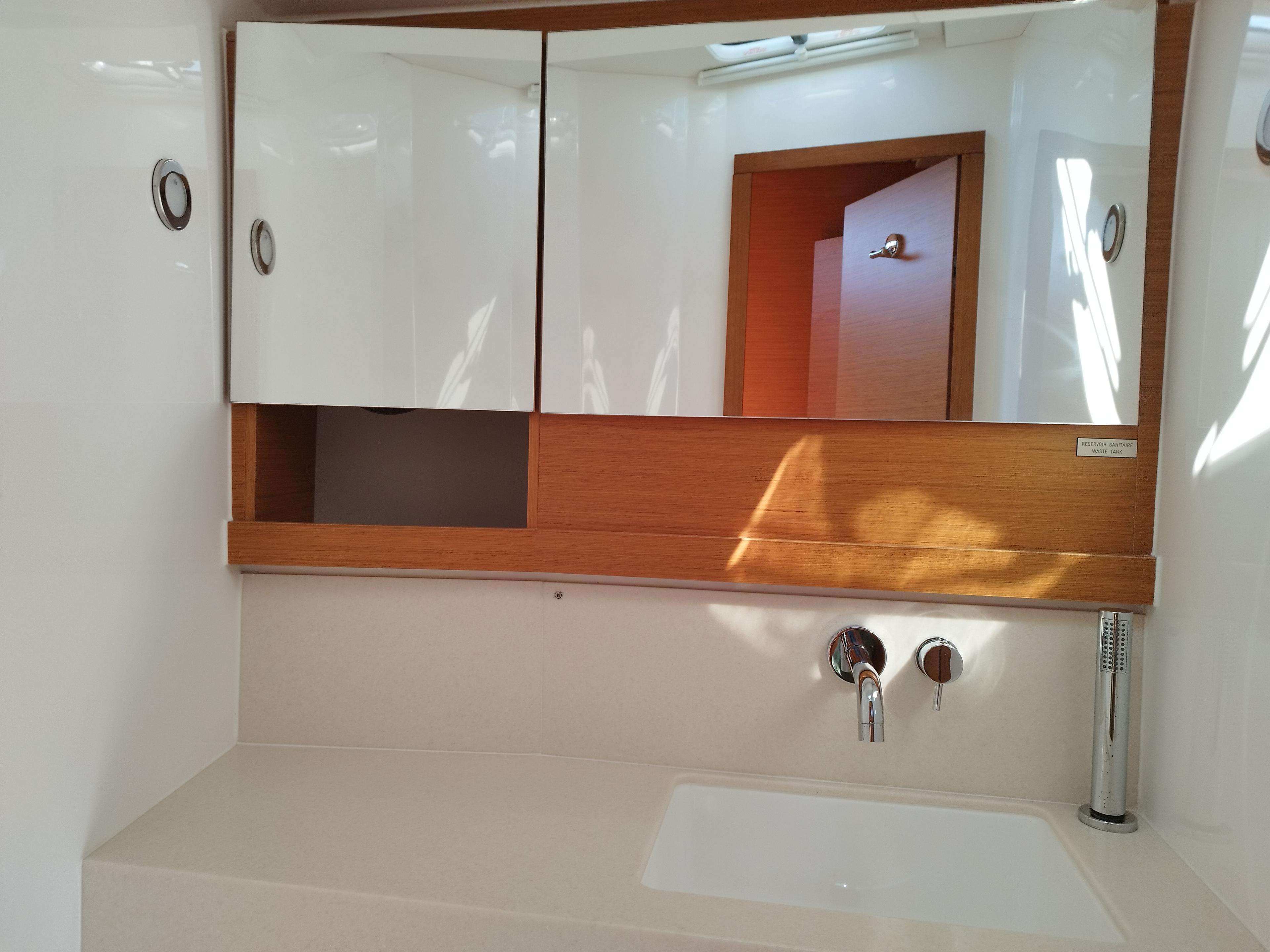 Dufour 530 - 4 + 1 cab., picture 22