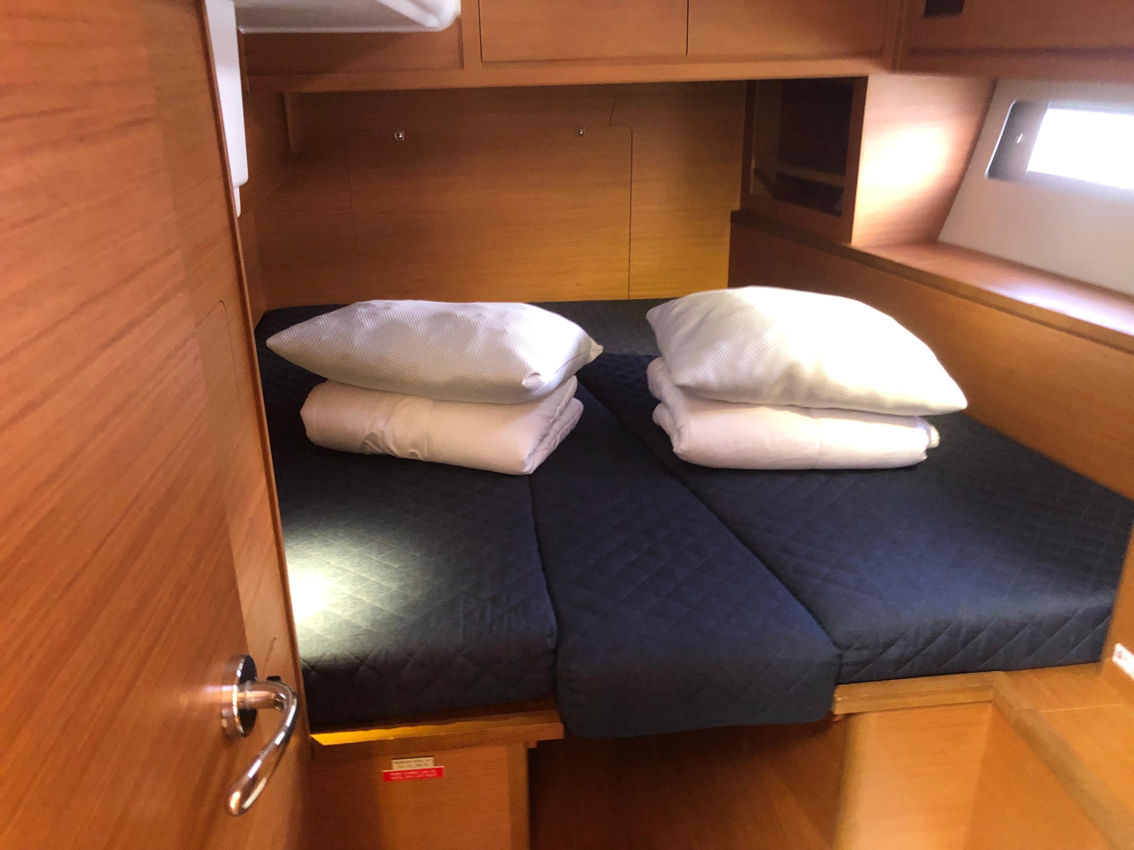 Dufour 530 - 4 + 1 cab., picture 27