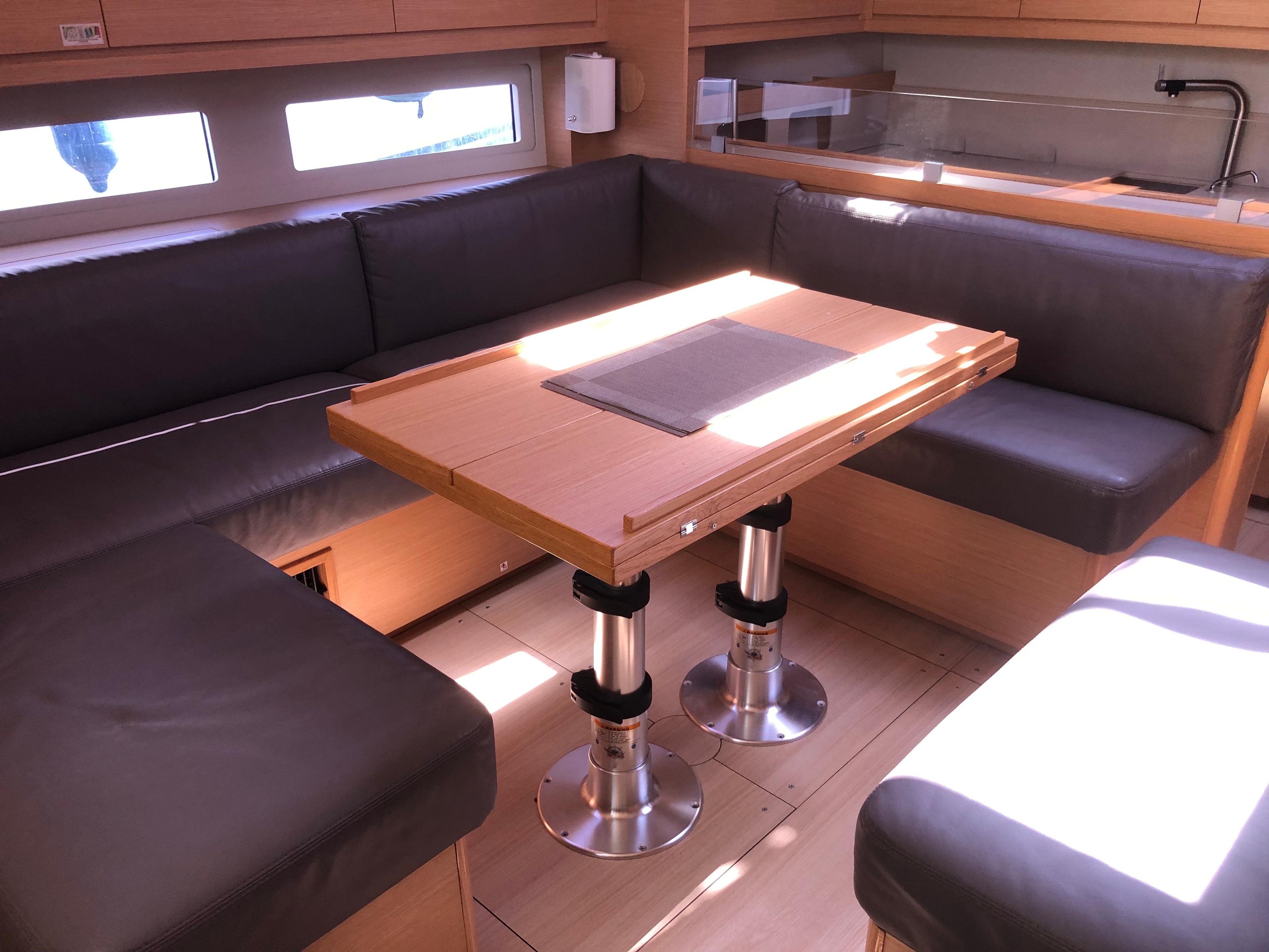 Dufour 530, picture 12