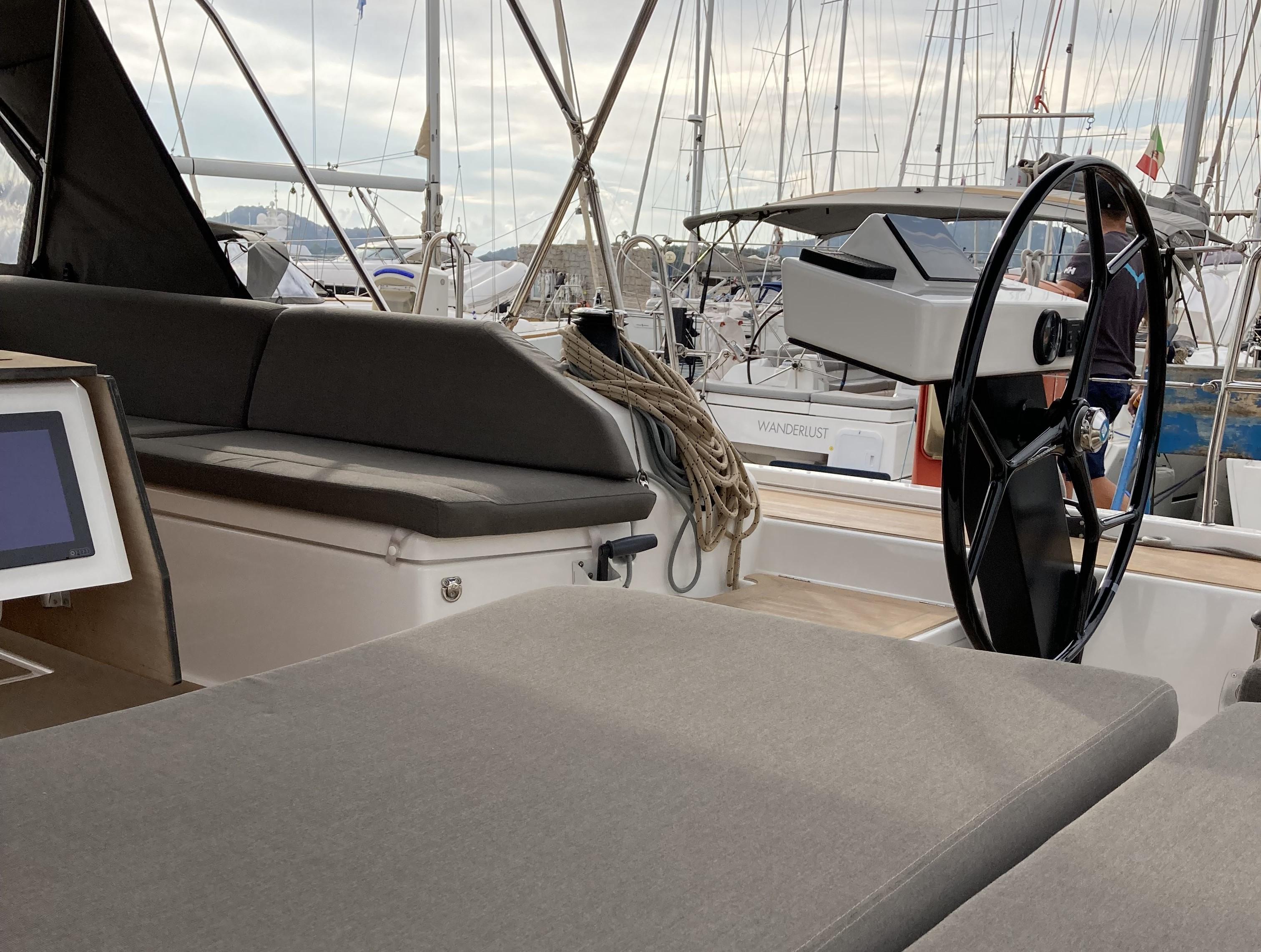 Dufour 530, picture 11