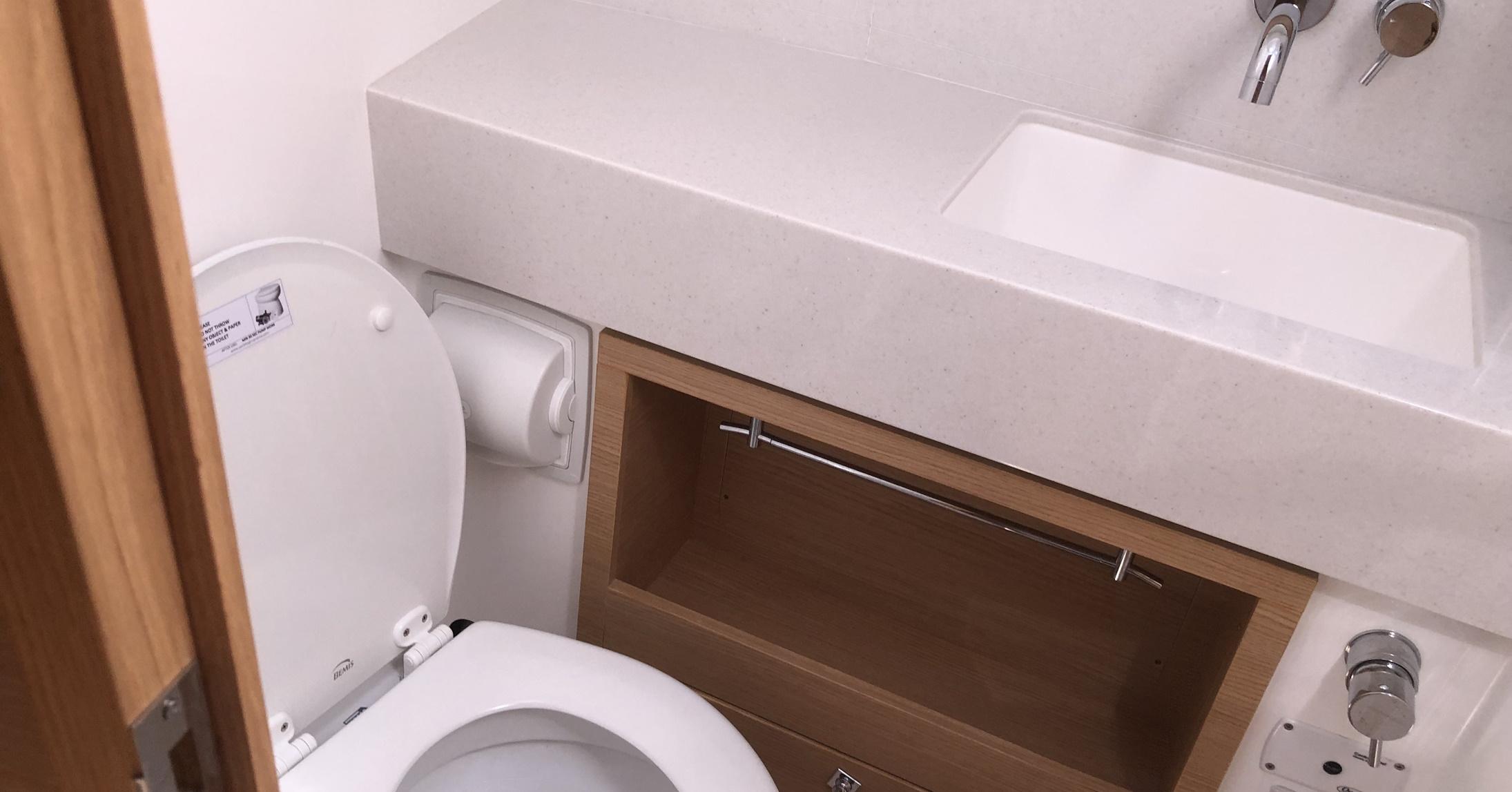 Dufour 530, picture 19