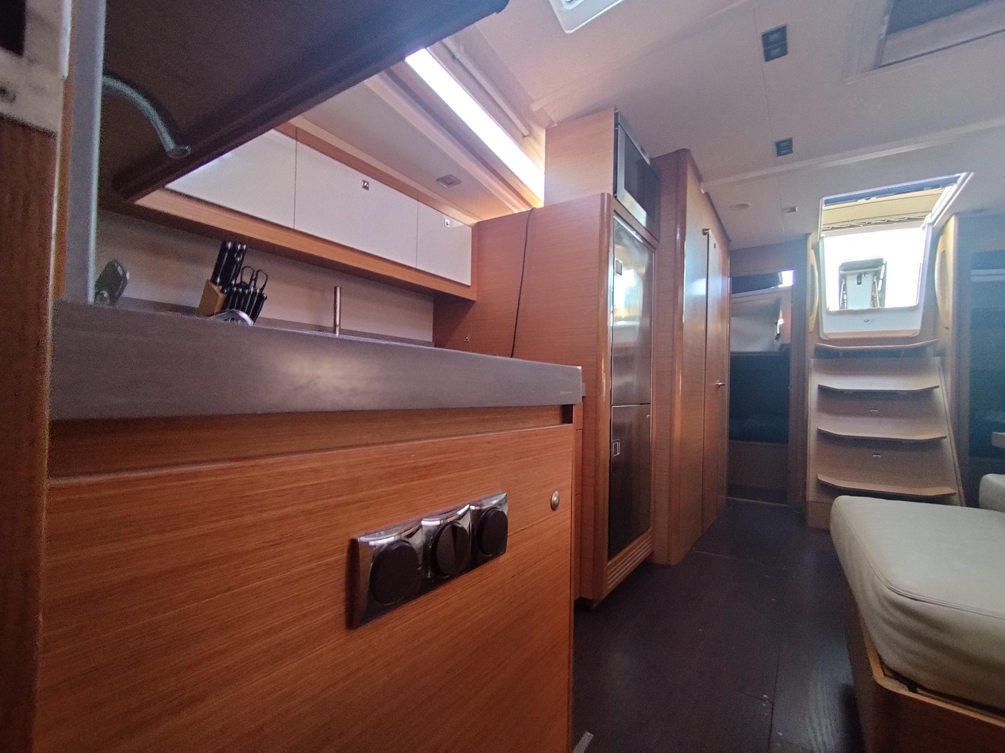 Dufour 470 - 5 + 1 cab., picture 11
