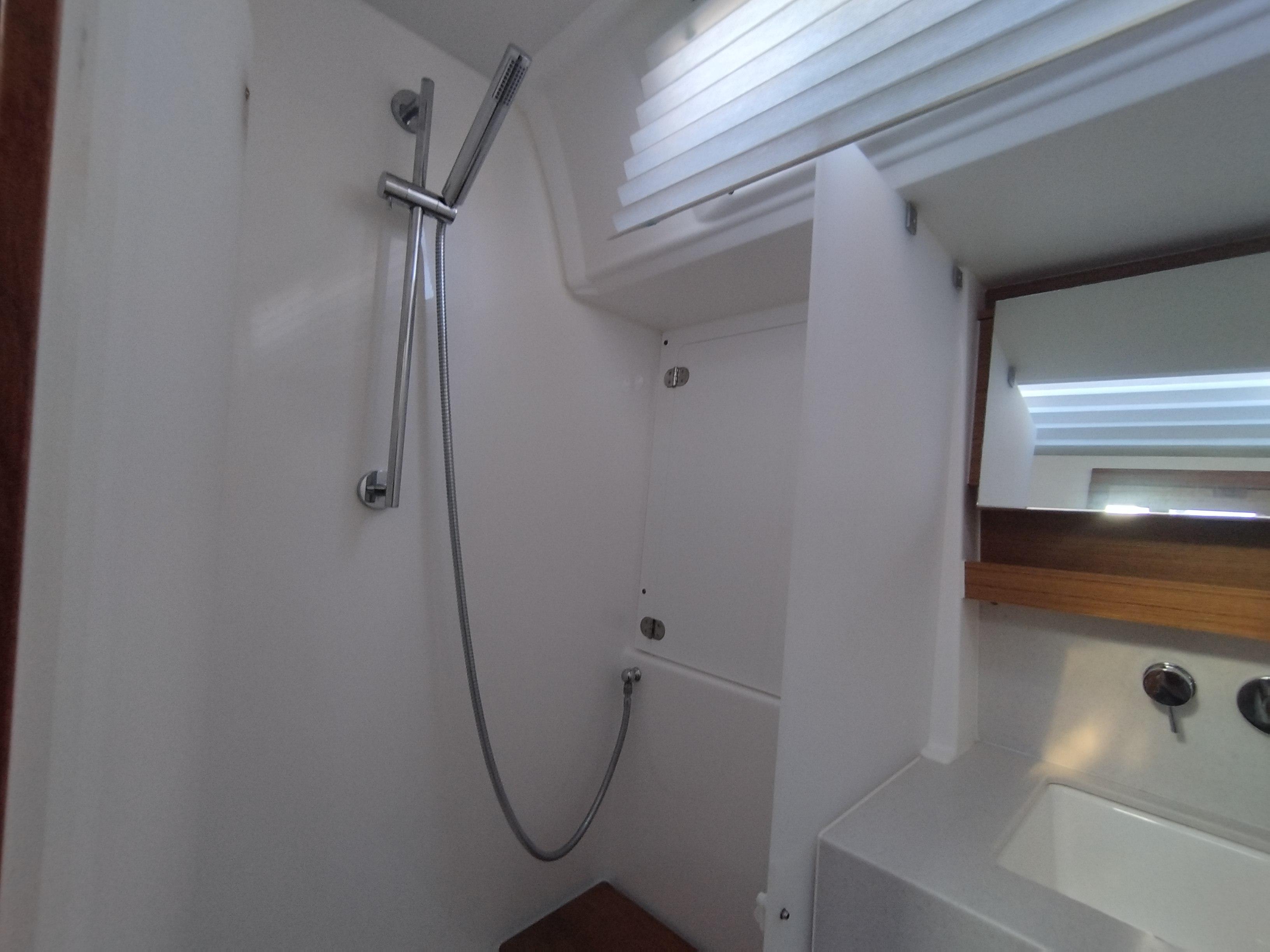 Dufour 470 - 5 + 1 cab., picture 19