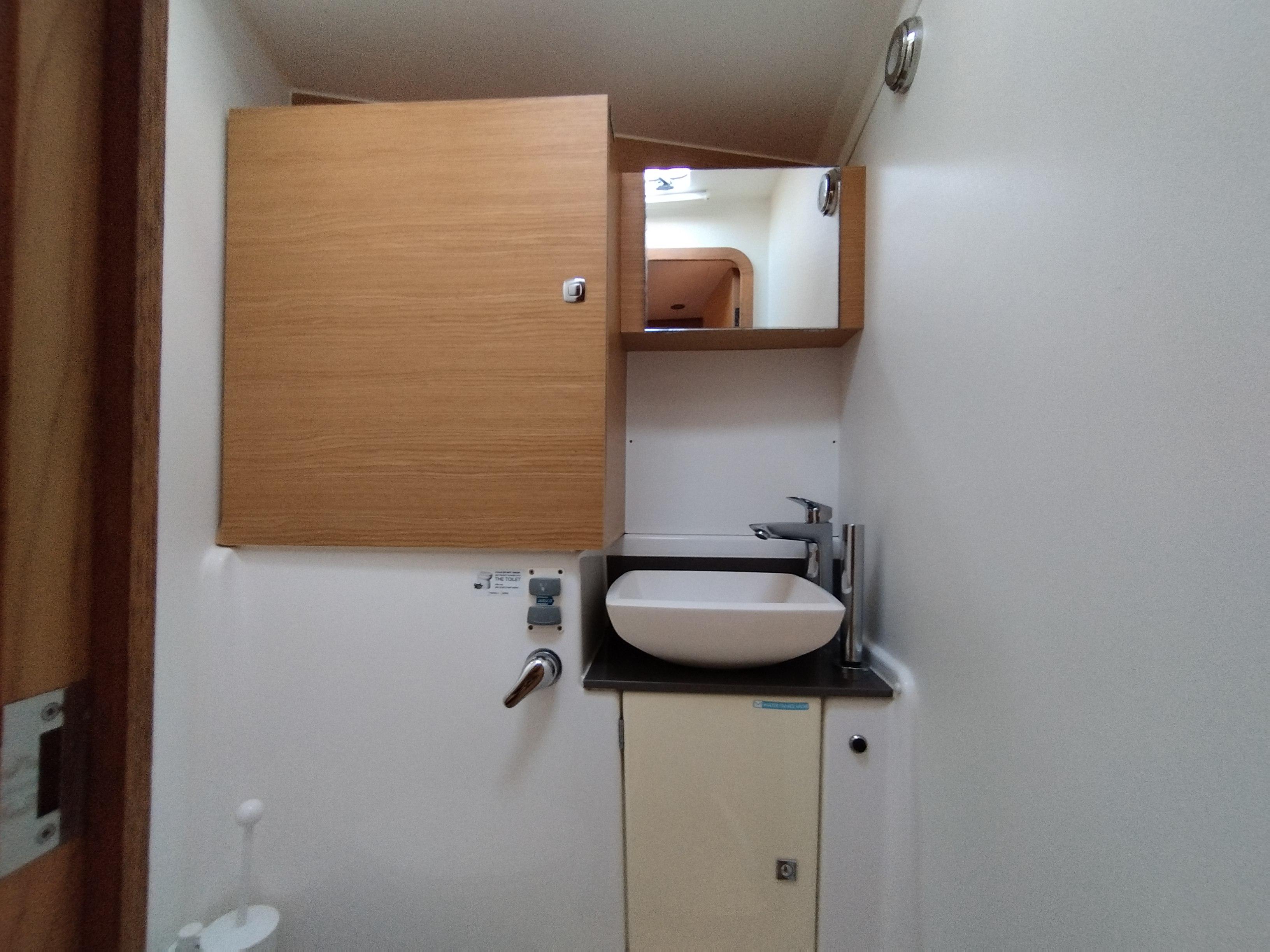 Dufour 56 Exclusive - 5 + 1 cab., picture 29