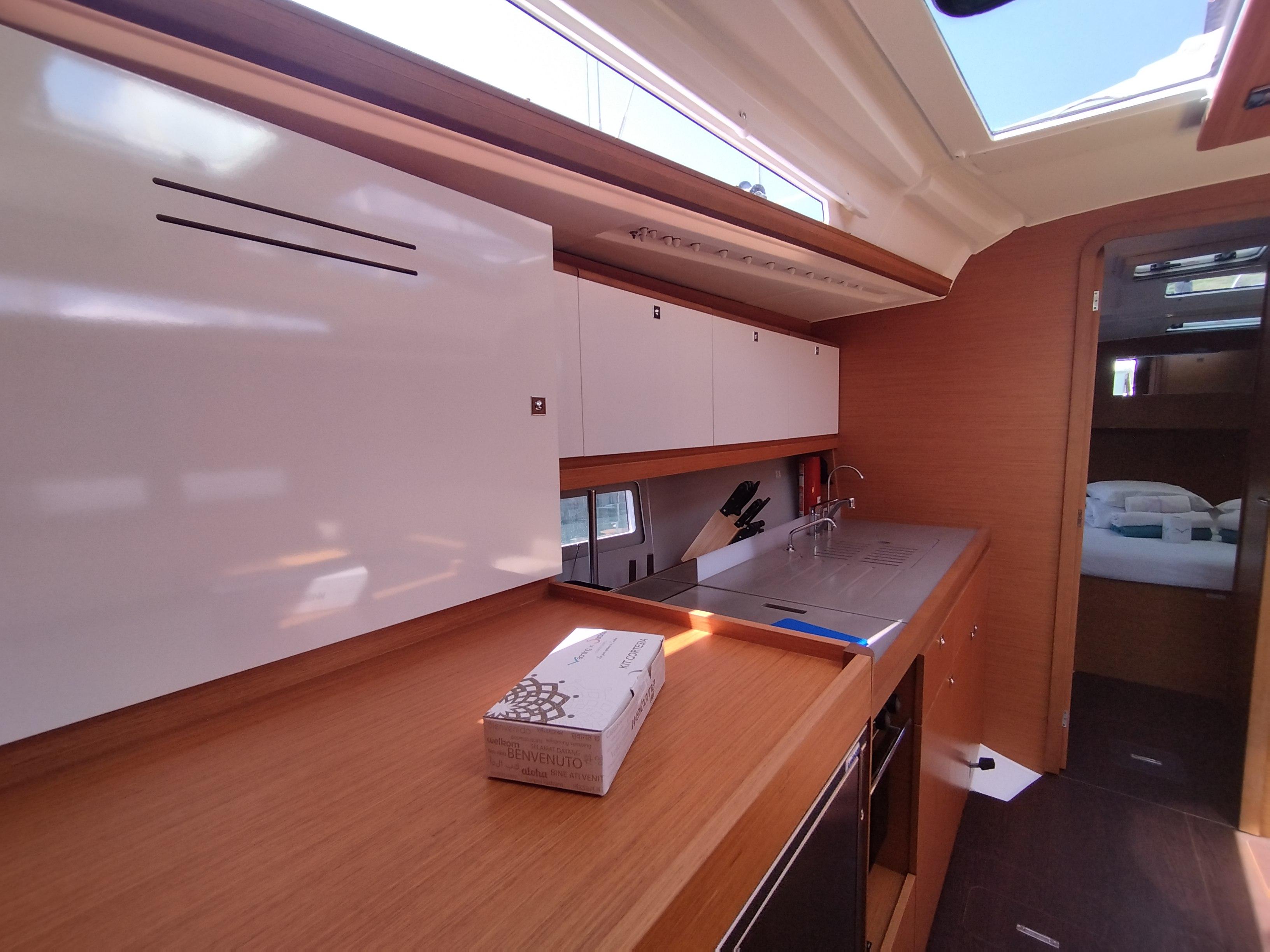 Dufour 390, picture 16