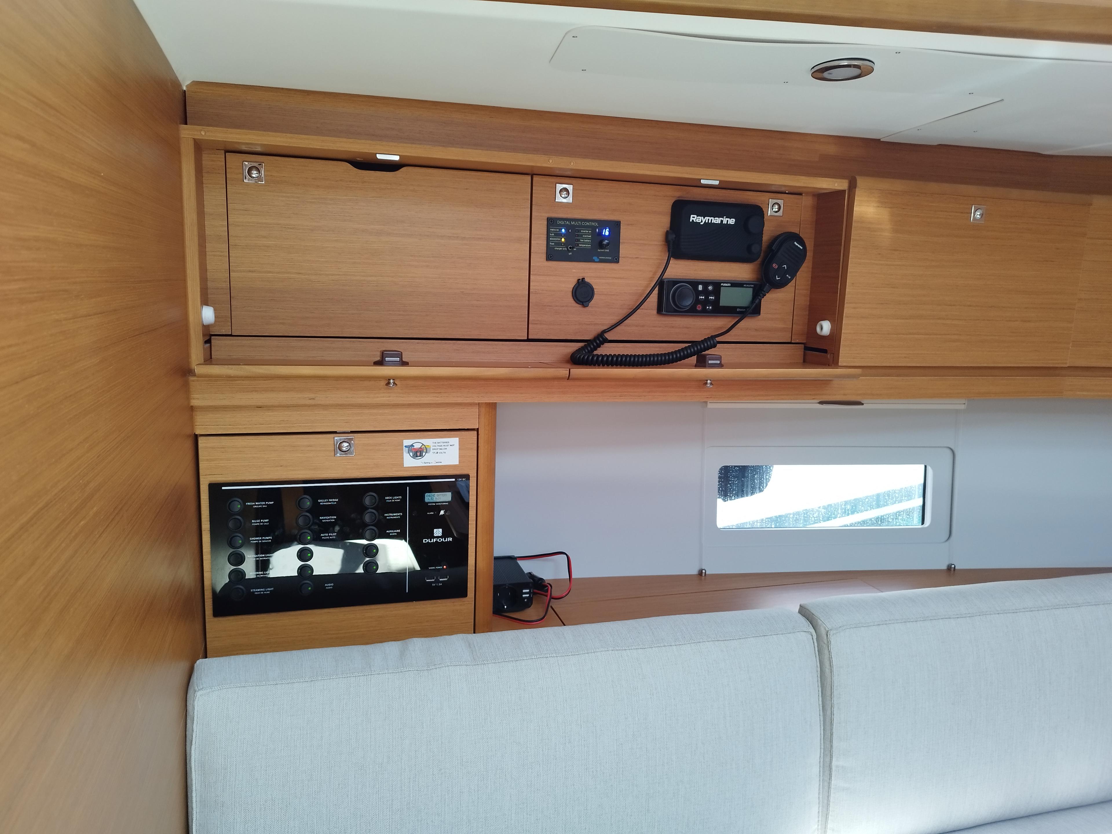 Dufour 430, picture 11