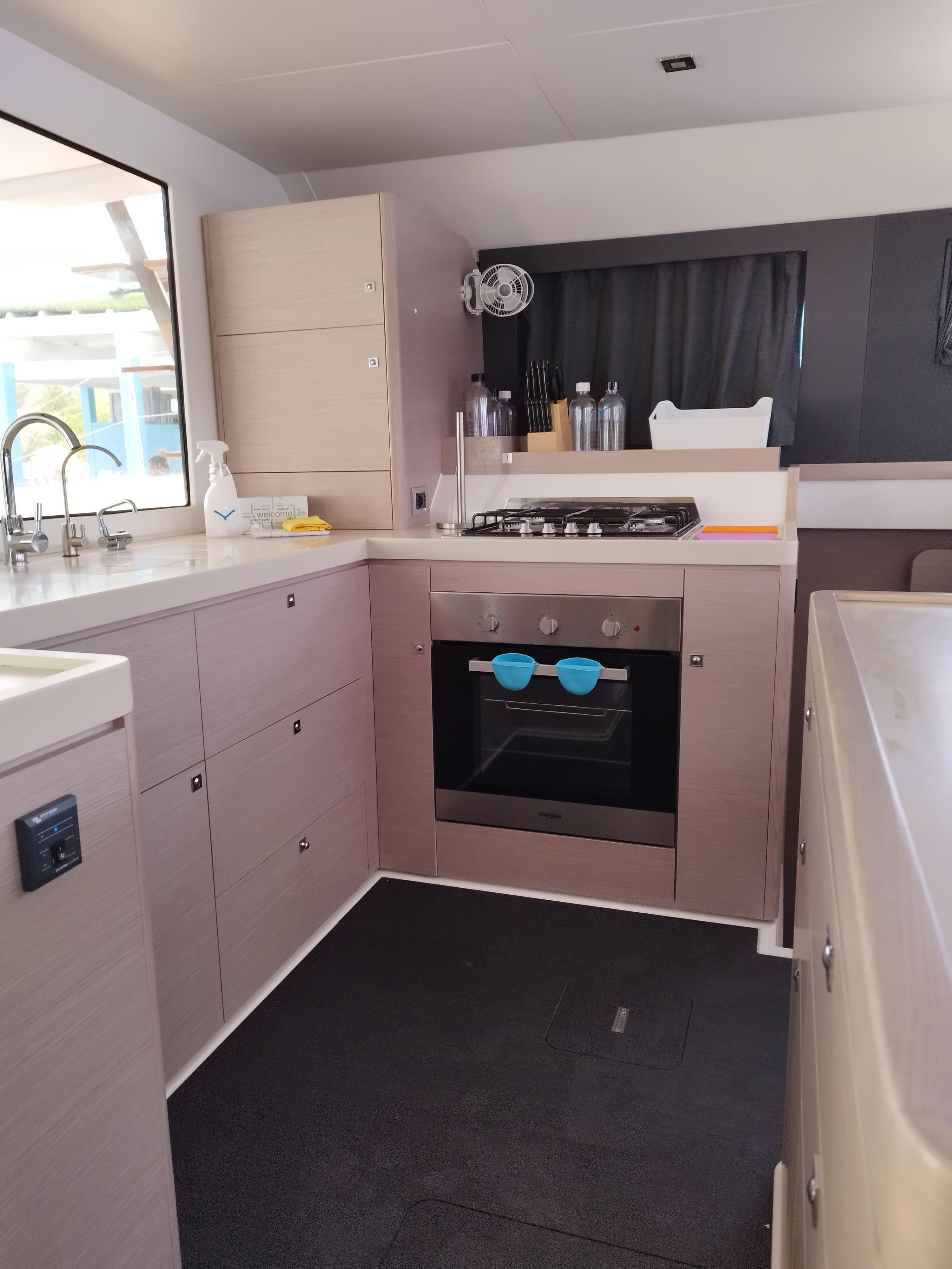 Dufour 48 Catamaran - 5 + 1 cab., picture 14