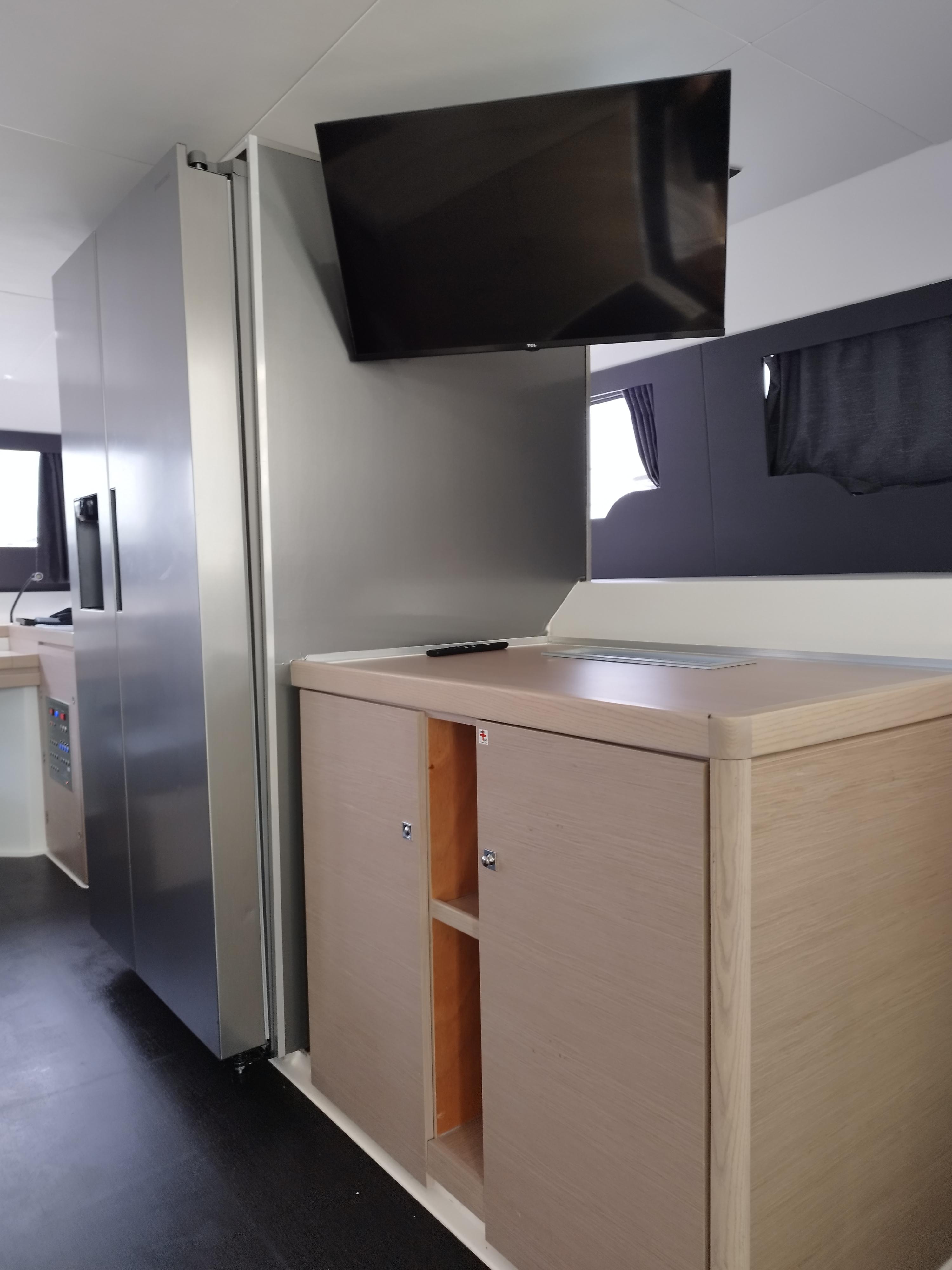 Dufour 48 Catamaran - 5 + 1 cab., picture 18