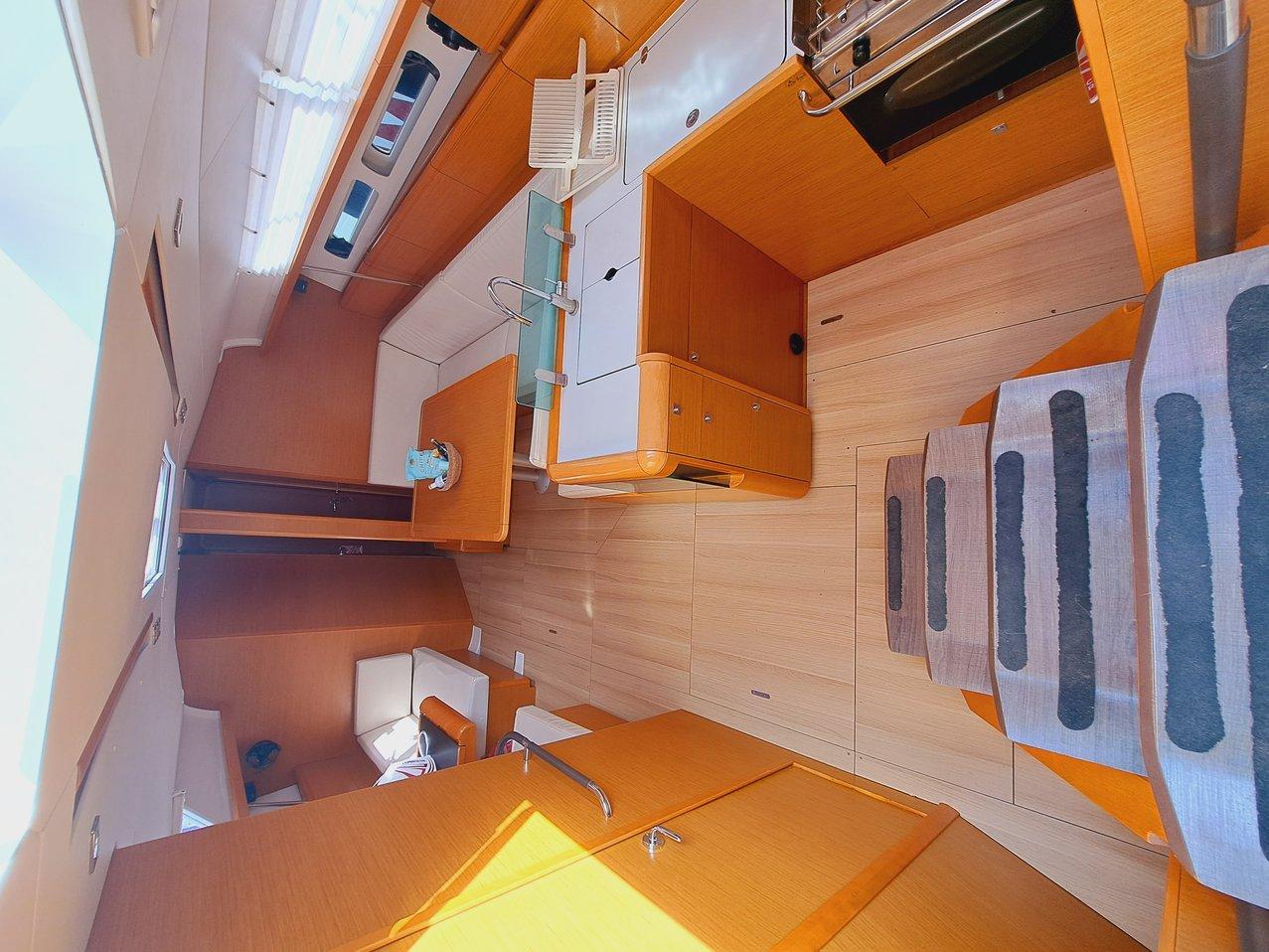 Sun Odyssey 449, picture 6