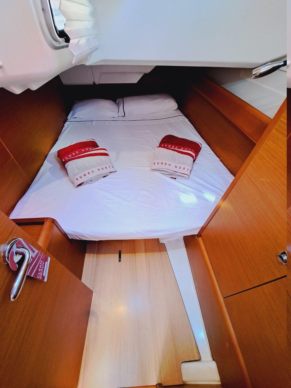 Sun Odyssey 389, picture 10