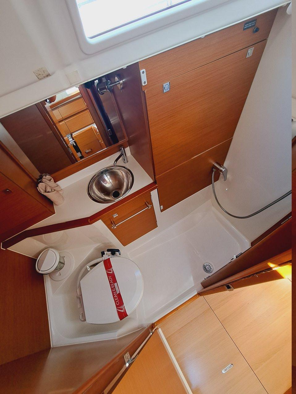 Sun Odyssey 389, picture 16