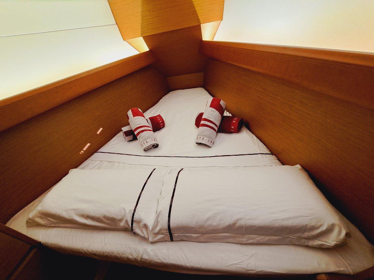 Sun Odyssey 389, picture 13