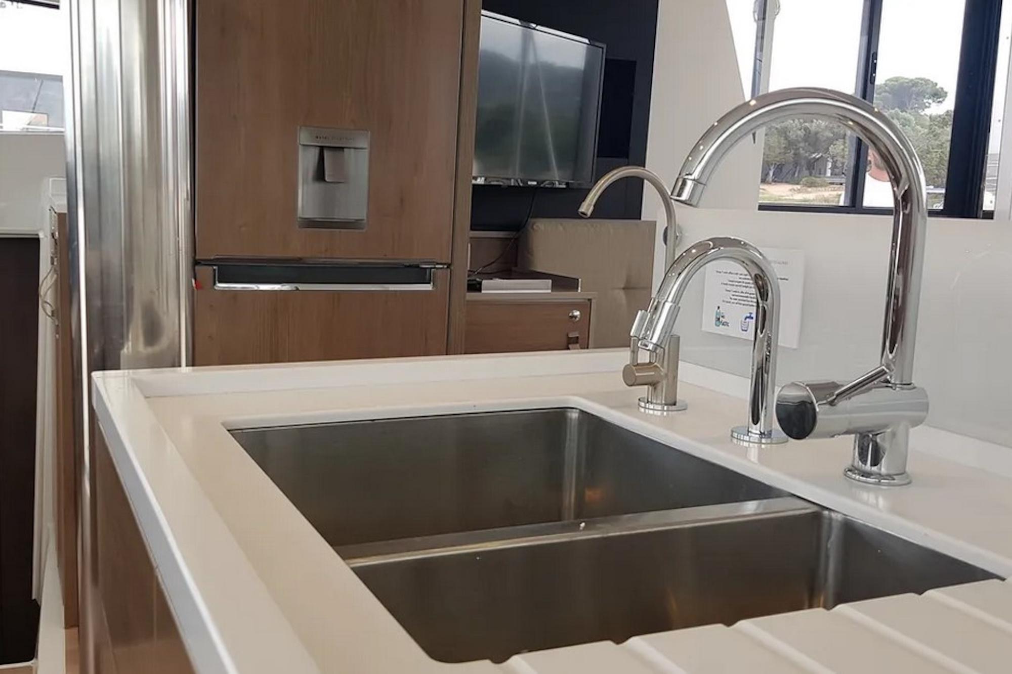 Bali 4.2 - 4 + 1 cab., picture 20