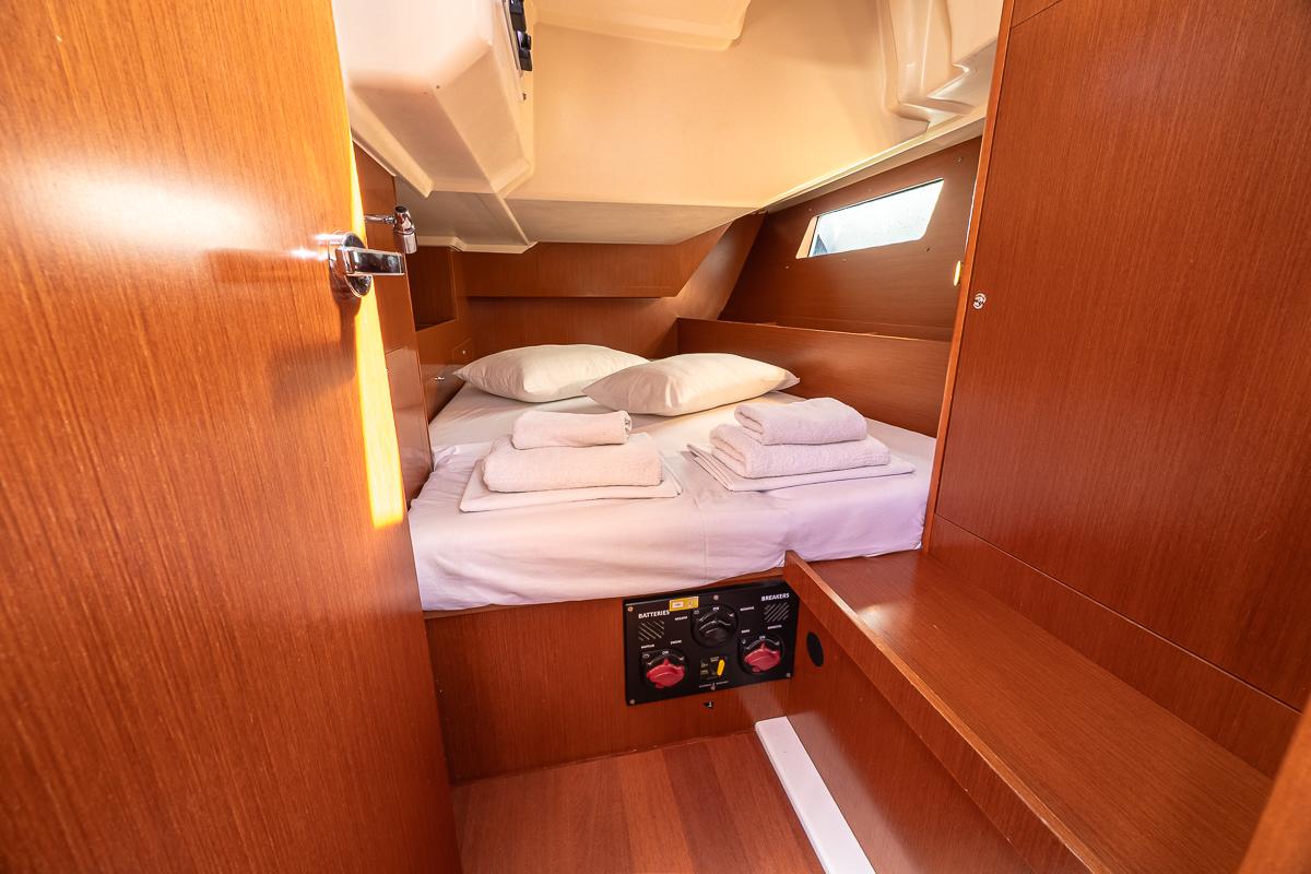 Oceanis 41.1, picture 15