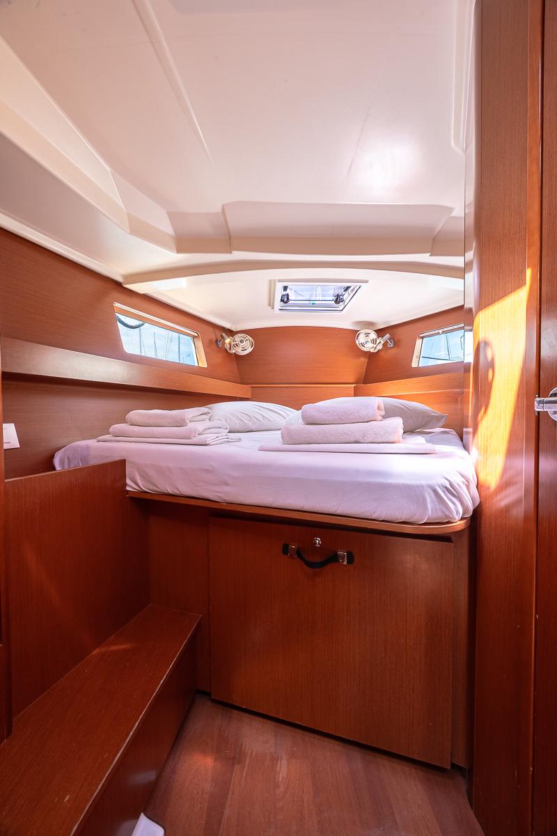 Oceanis 41.1, picture 14