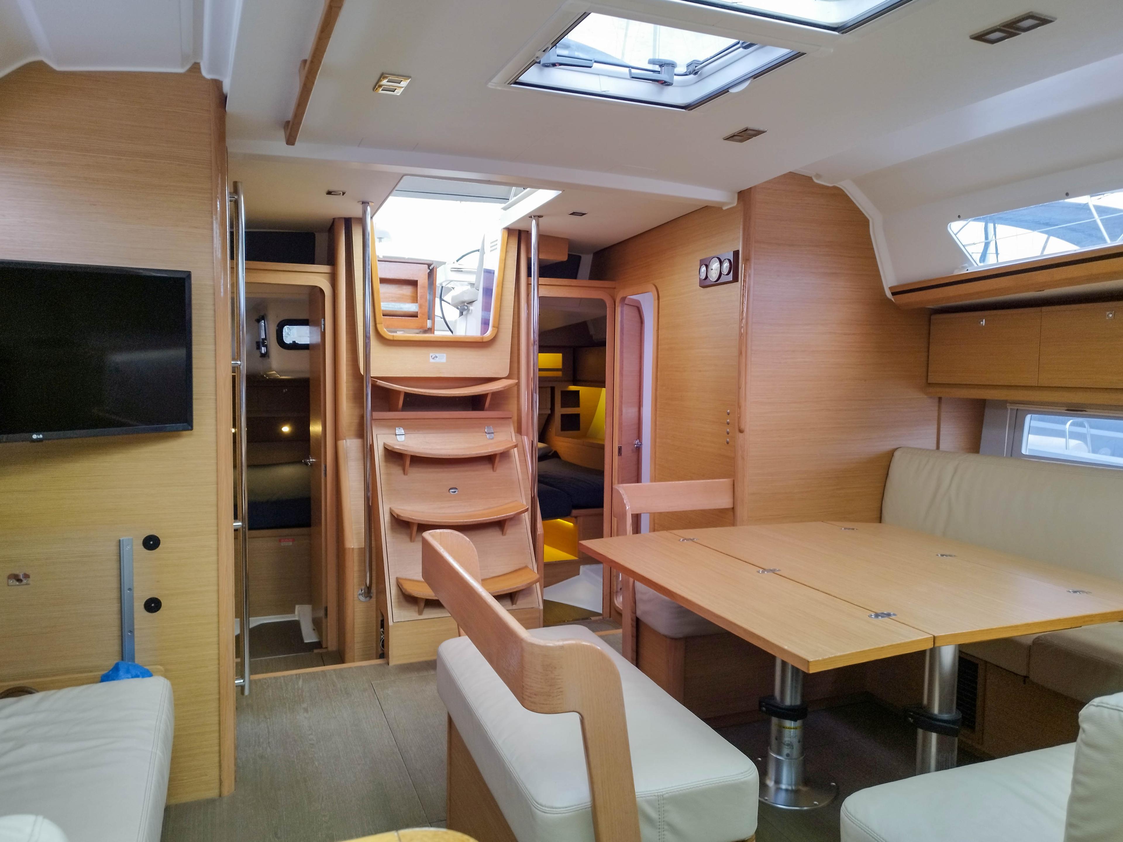 Dufour 520 GL, picture 13