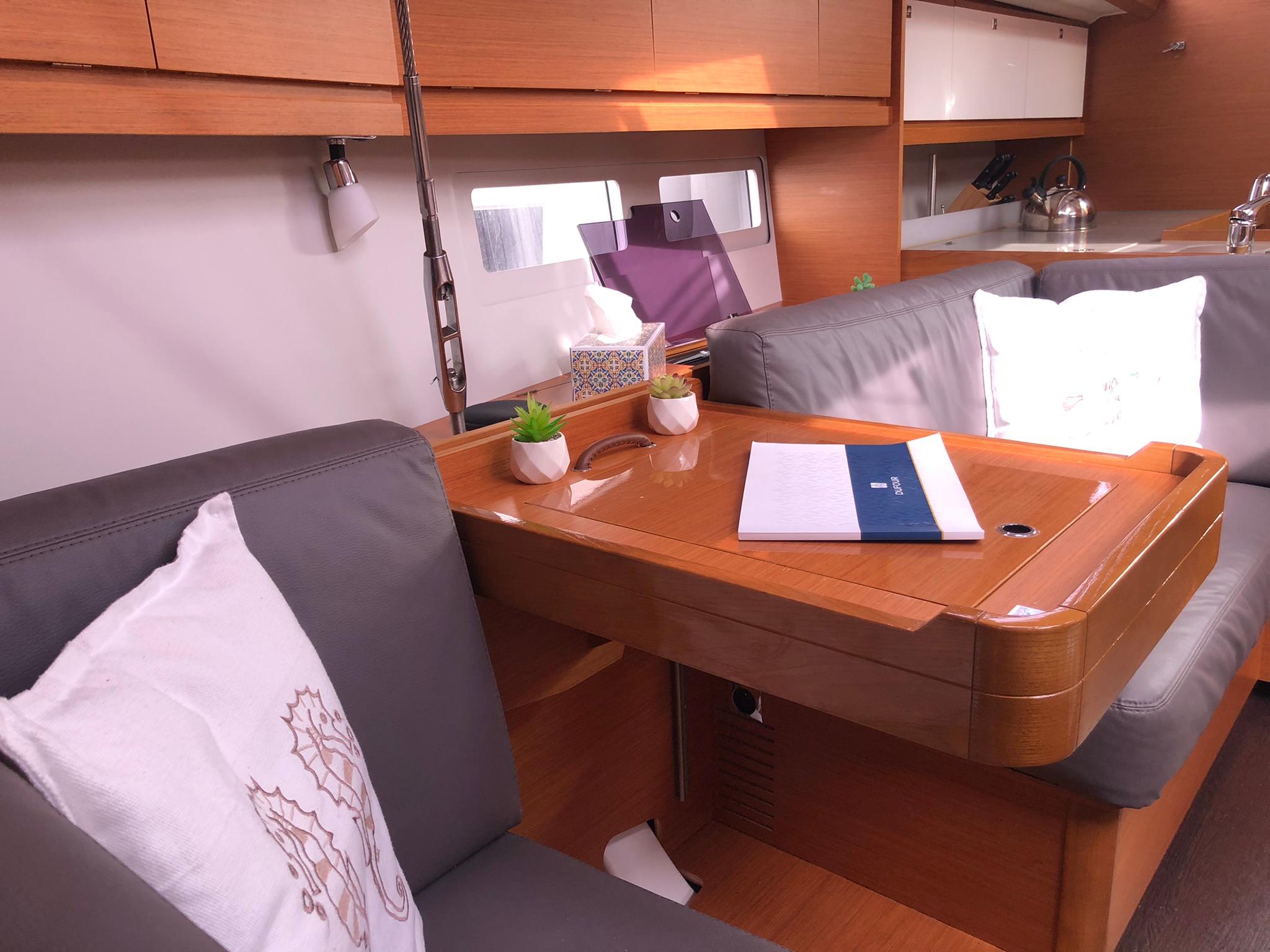 Dufour 412, picture 10