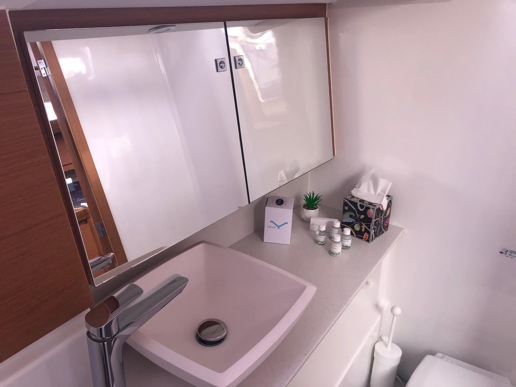 Dufour 412, picture 17