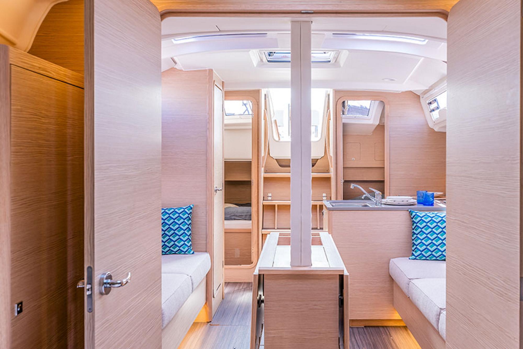 Dufour 37 - 3 cab., picture 13