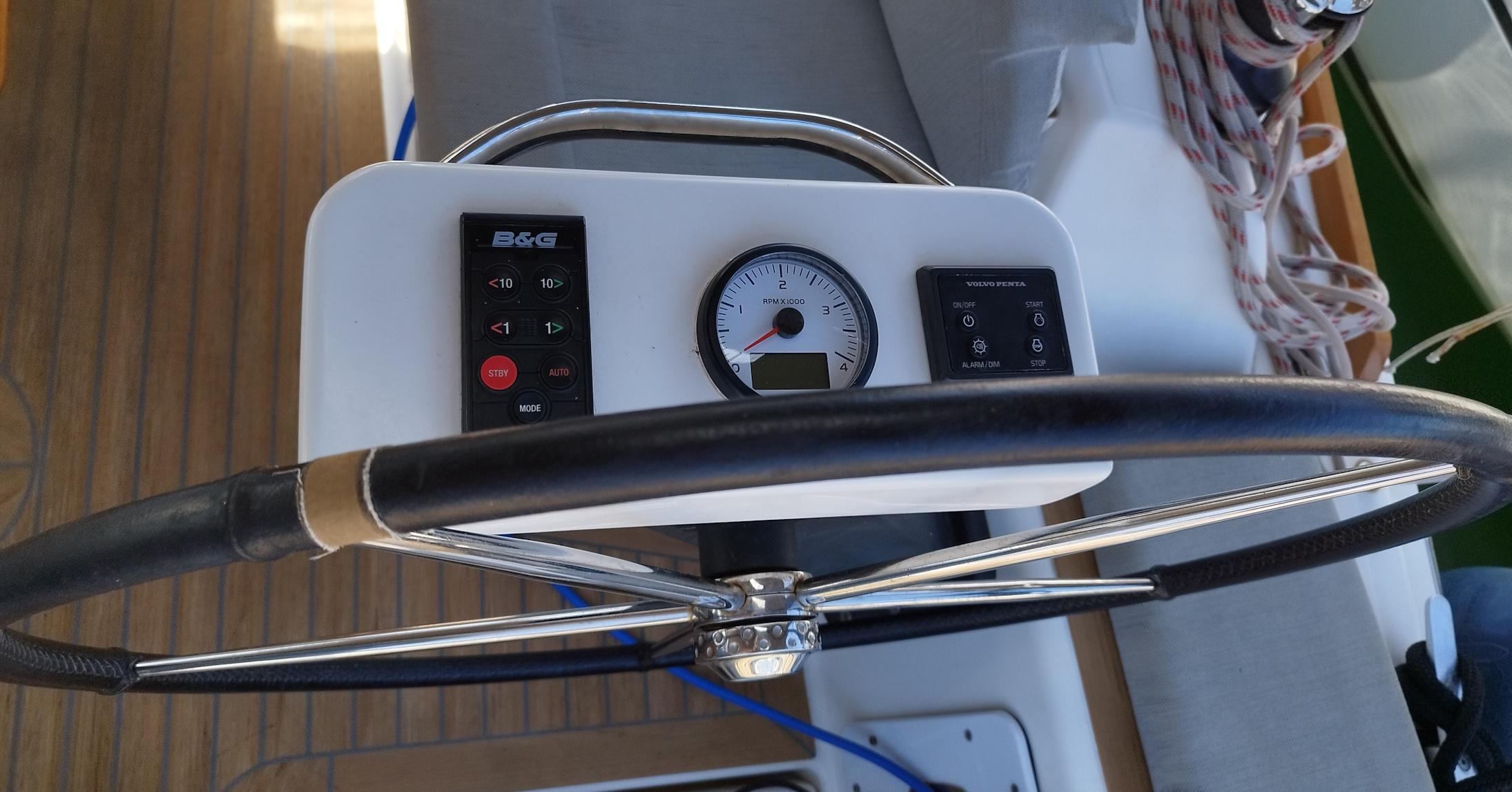 Dufour 360 GL - 3 cab., picture 7