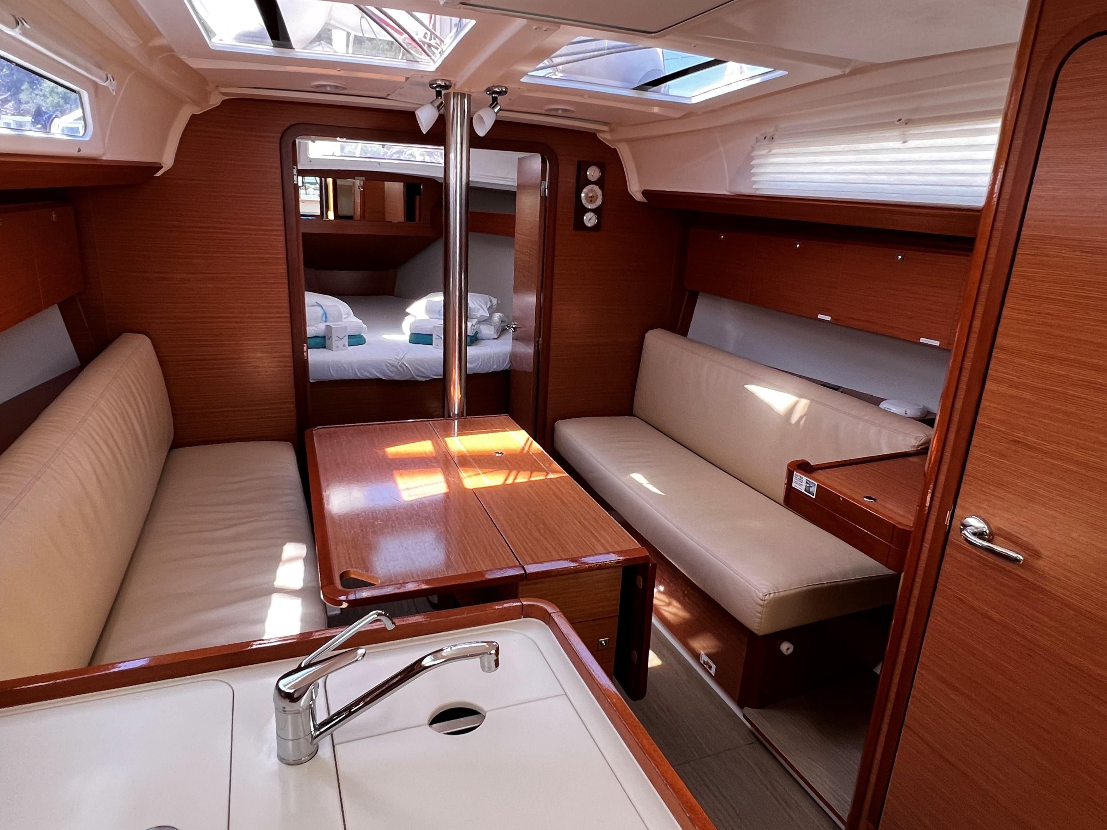 Dufour 360 GL - 3 cab., picture 11