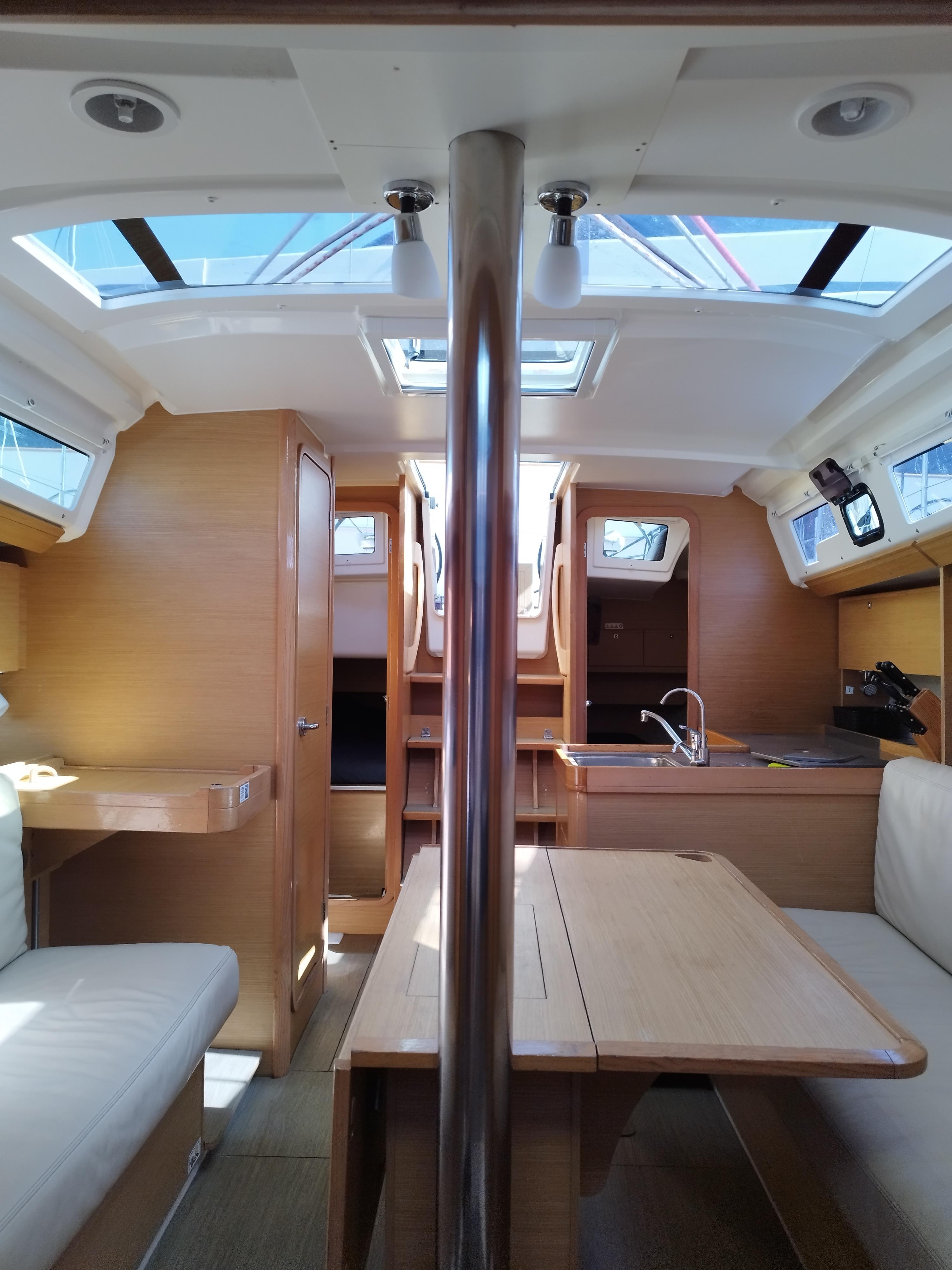 Dufour 360 GL - 3 cab., picture 18