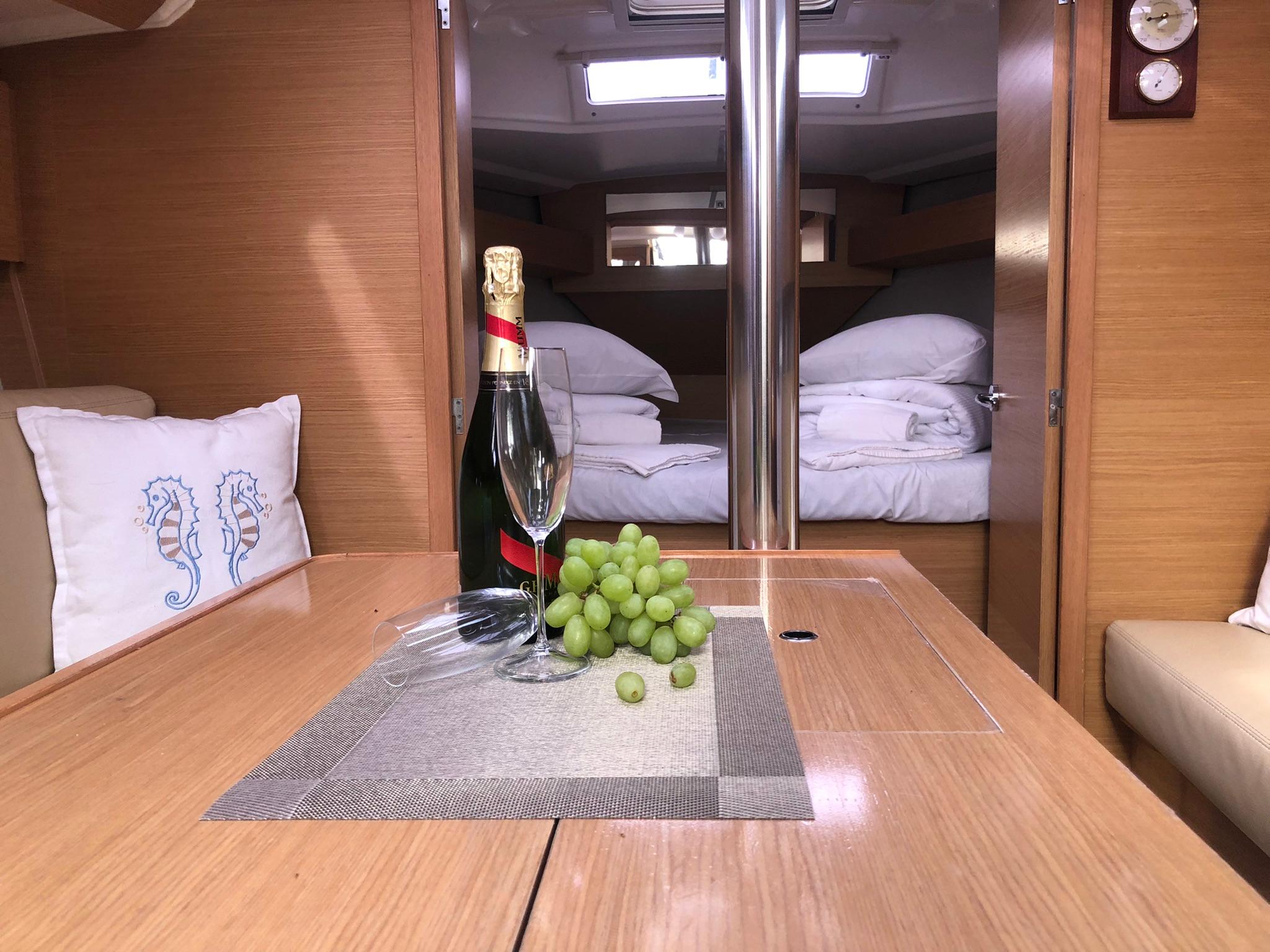Dufour 360 GL - 3 cab., picture 9