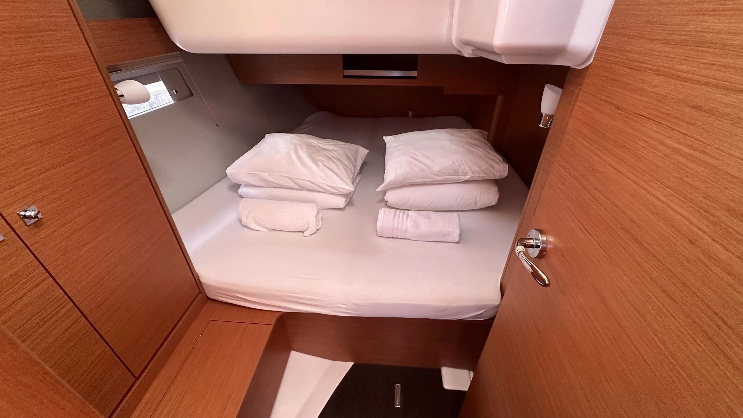 Dufour 390 GL, picture 14