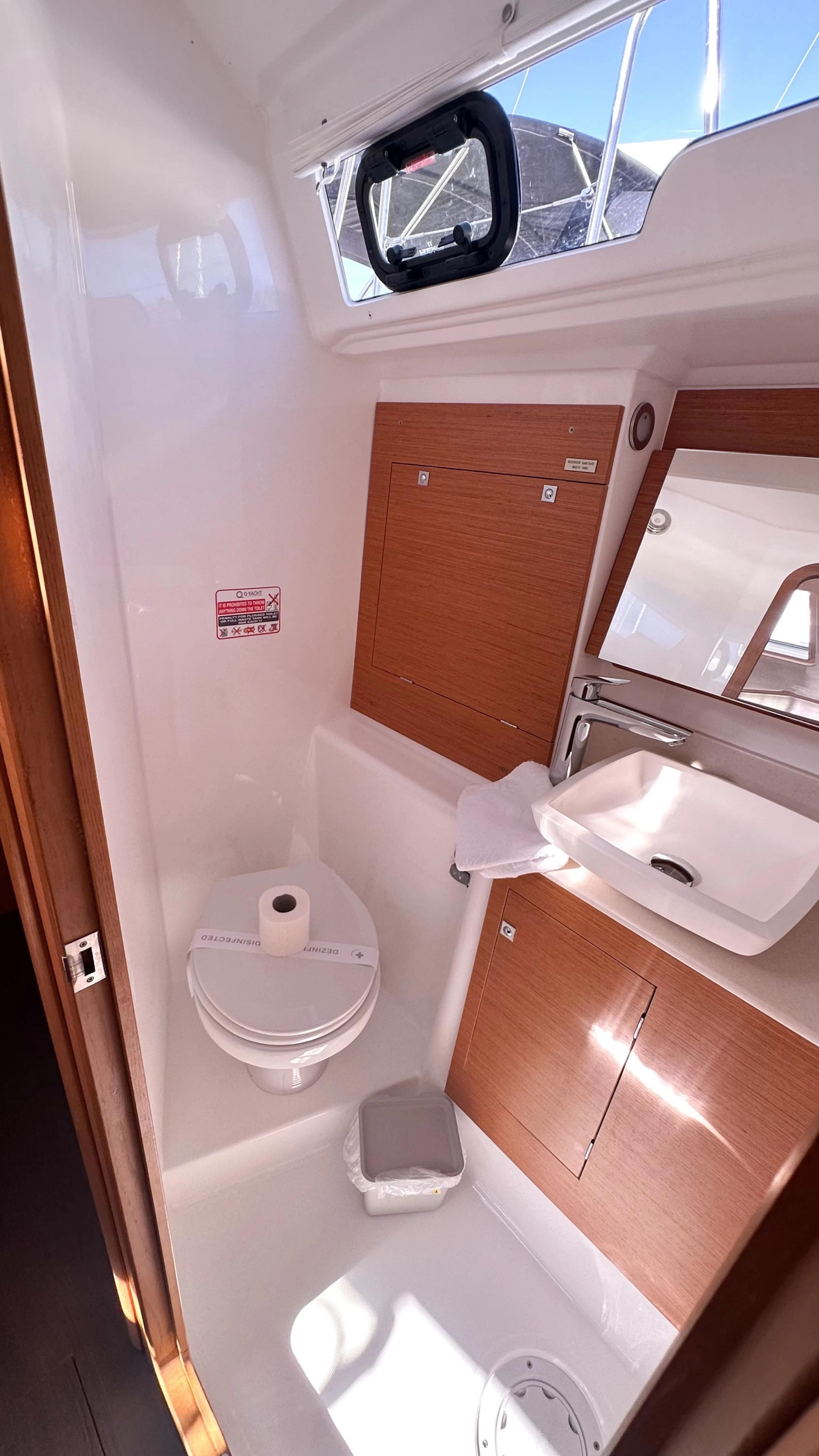 Dufour 390 GL, picture 15