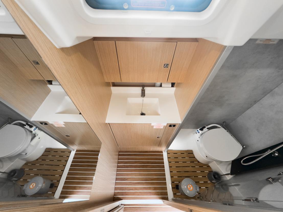 Bavaria C38, picture 27