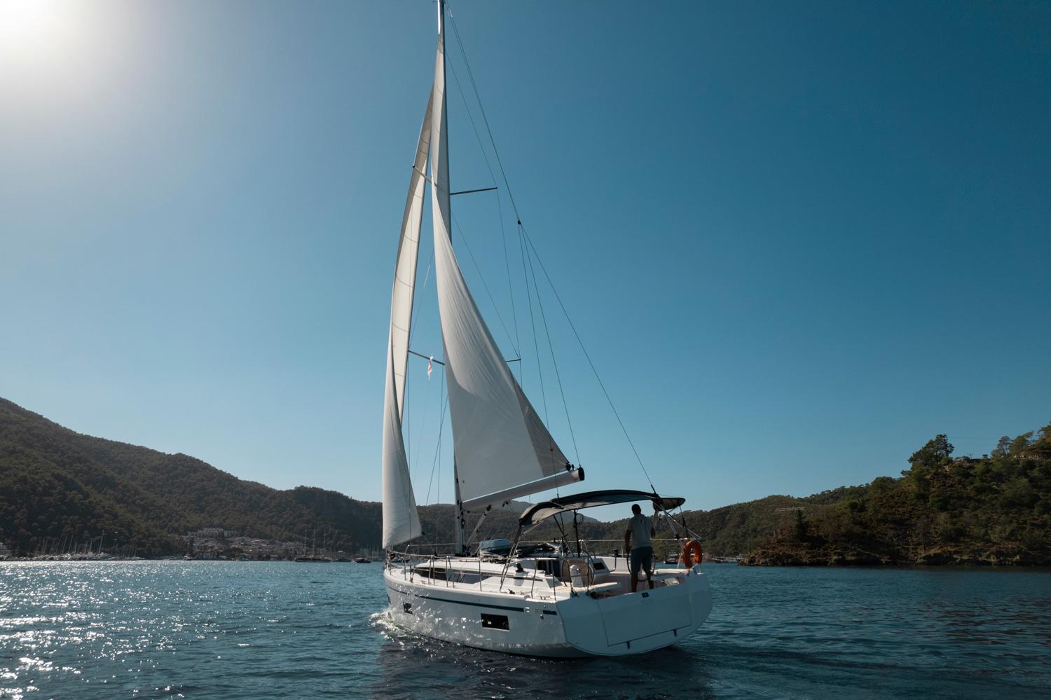 Bavaria C38, picture 5